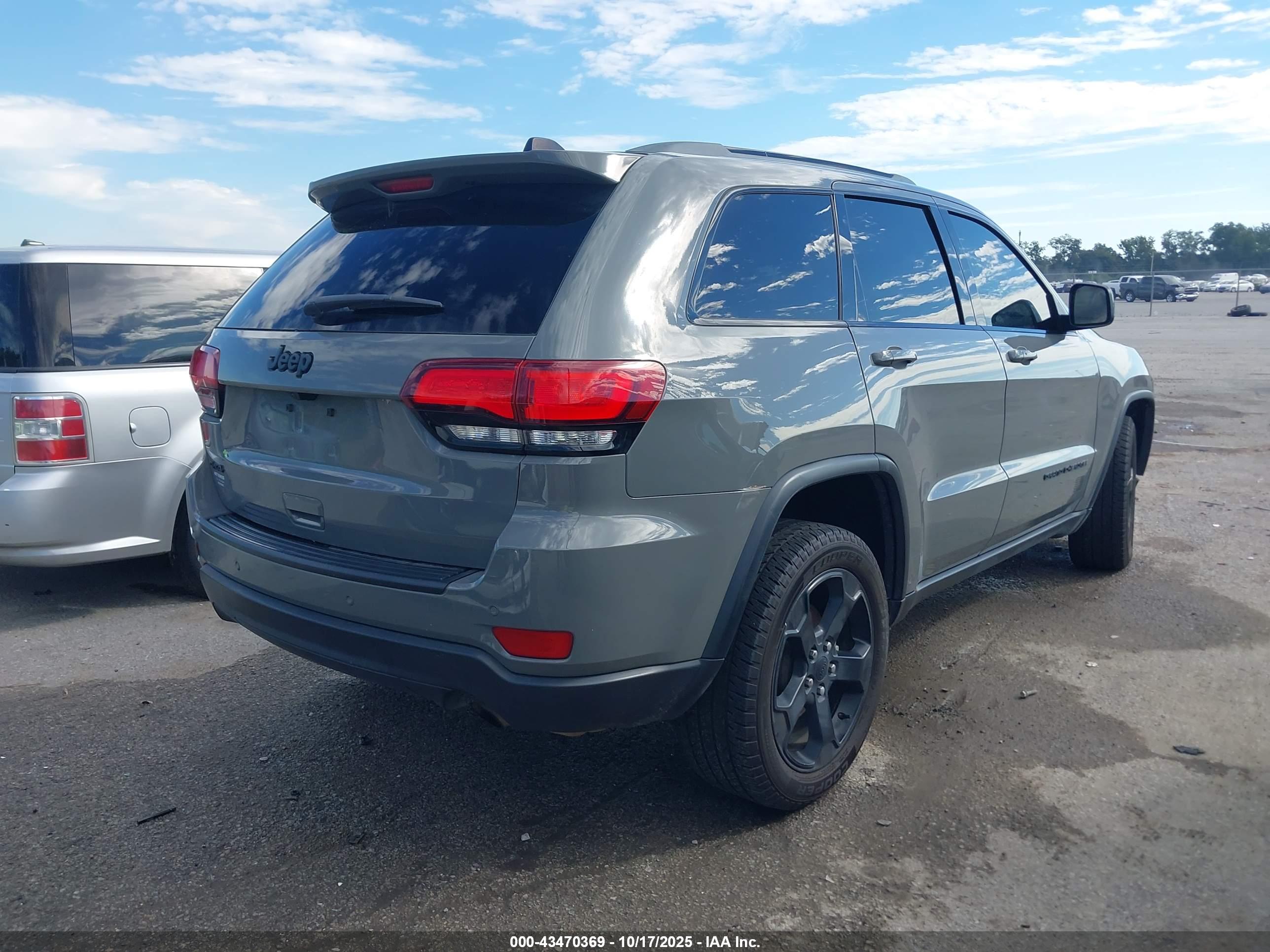 JEEP GRAND image 4