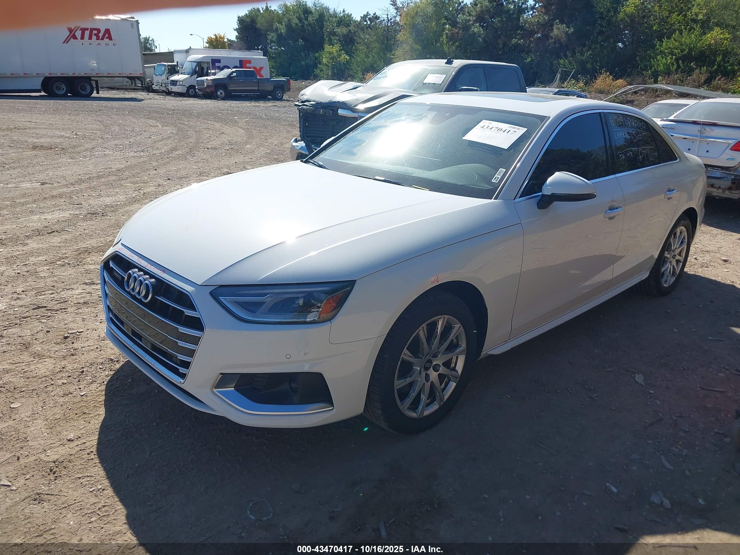 AUDI A4 image 2
