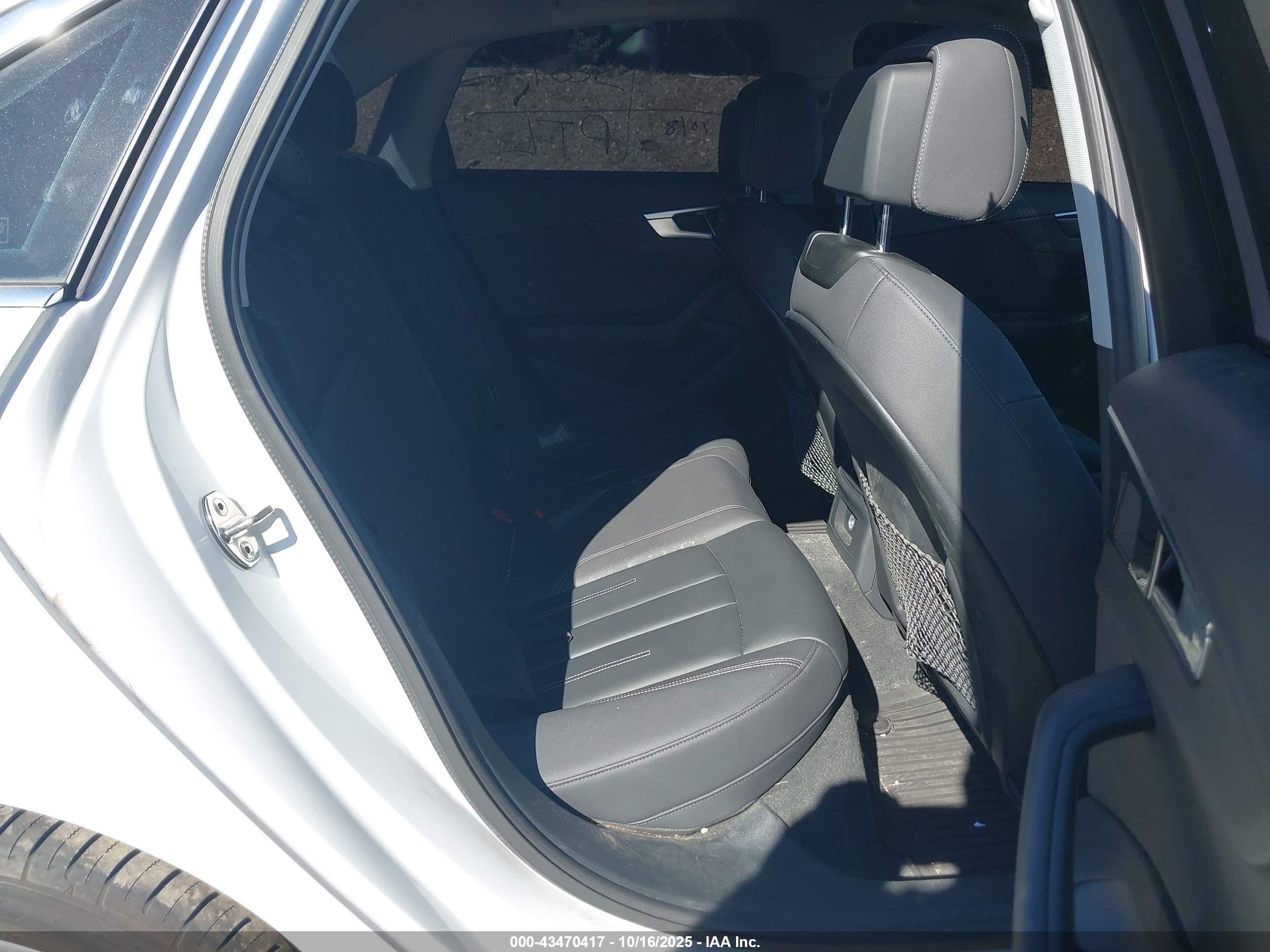 AUDI A4 image 8