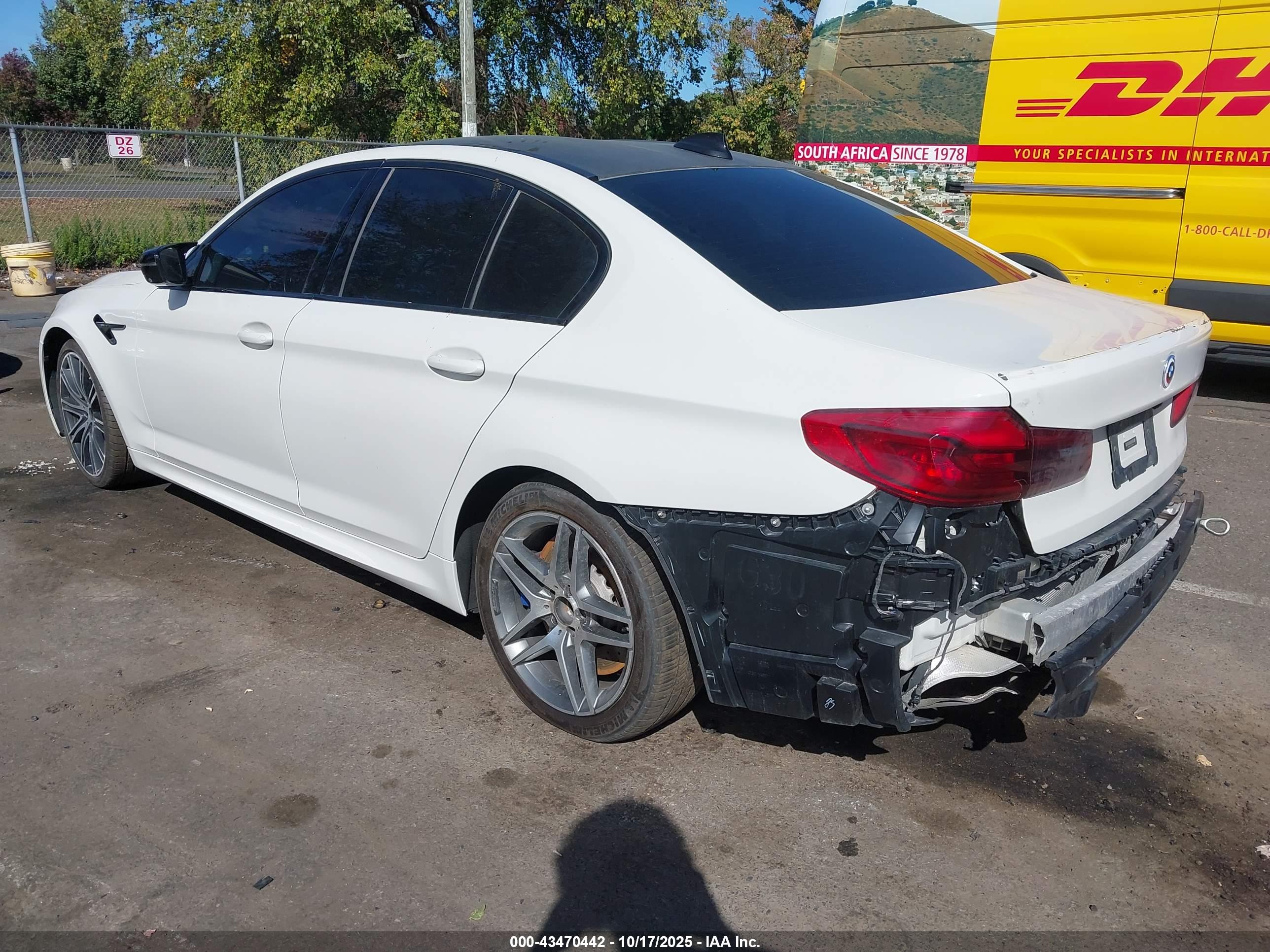 BMW M5 image 3
