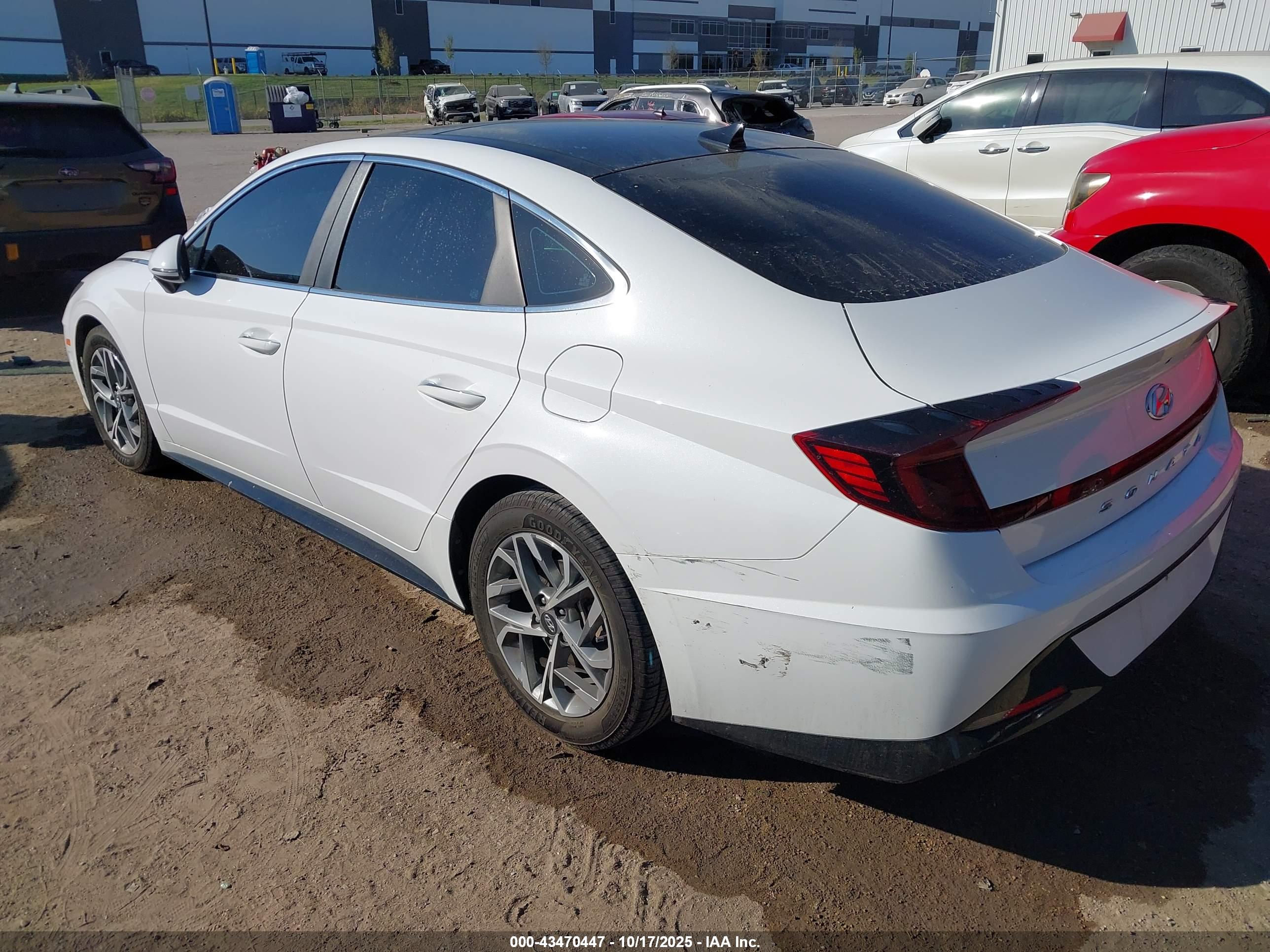 HYUNDAI SONATA image 3