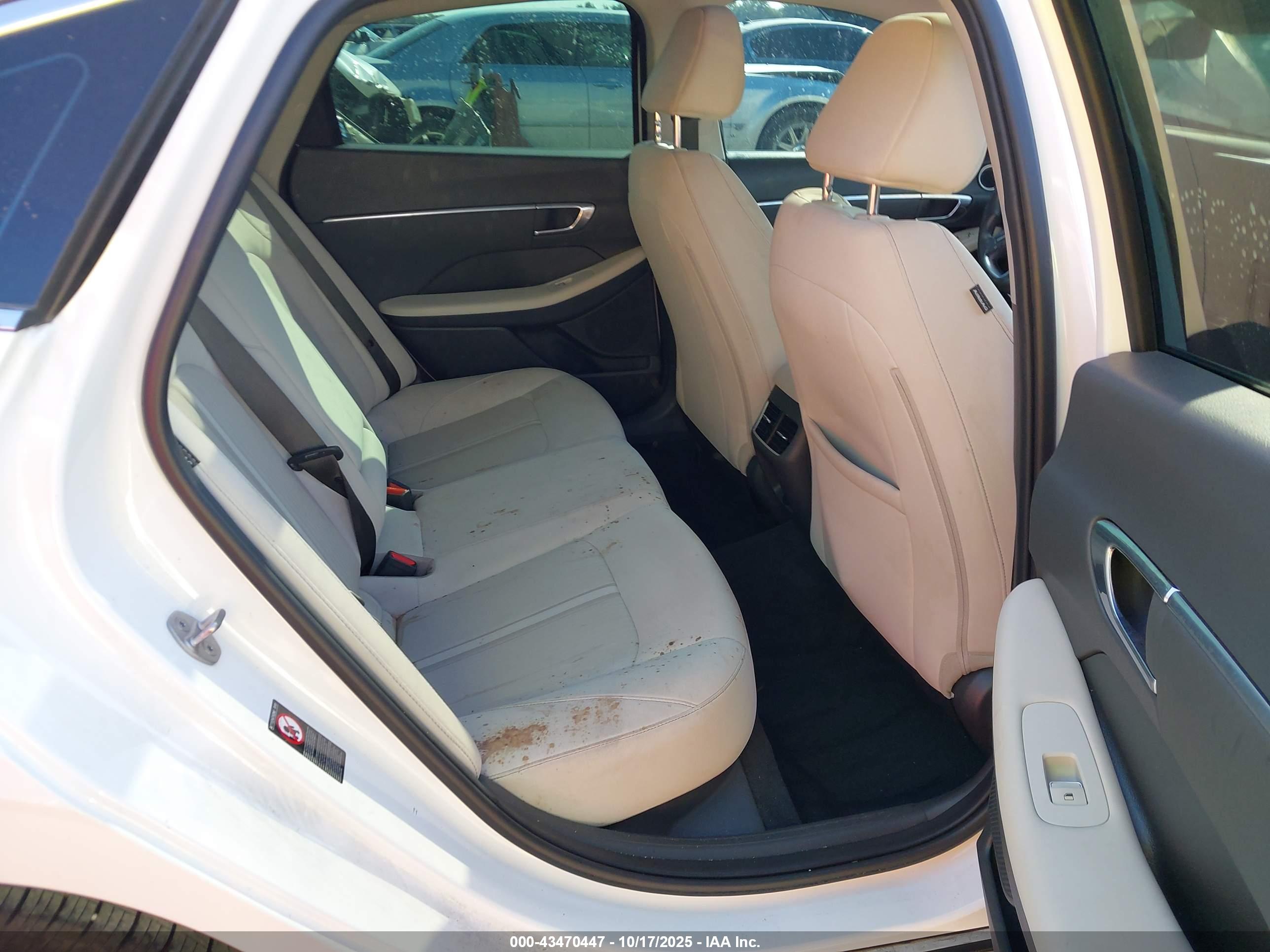 HYUNDAI SONATA image 8