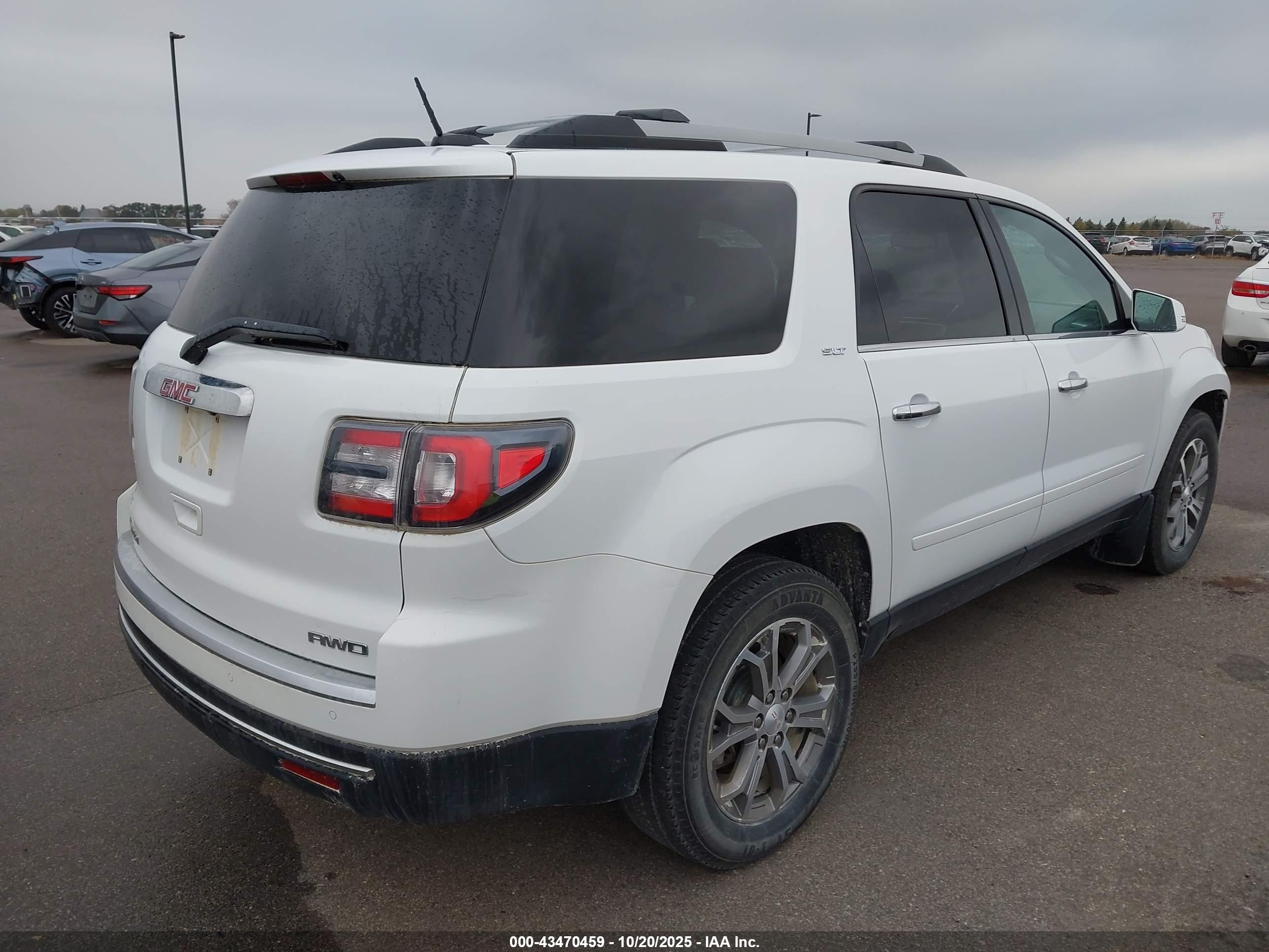 GMC ACADIA image 4