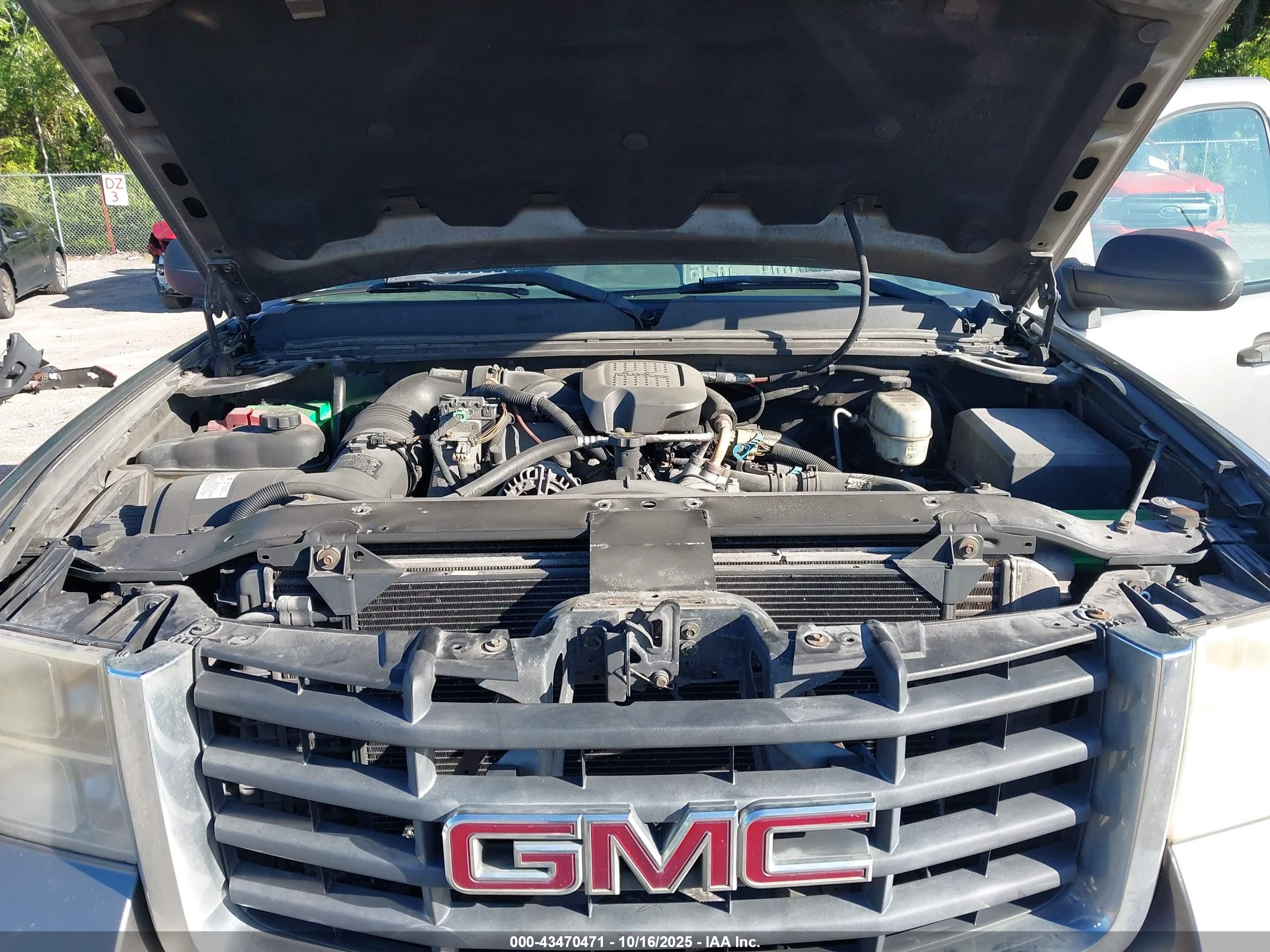 GMC SIERRA image 10