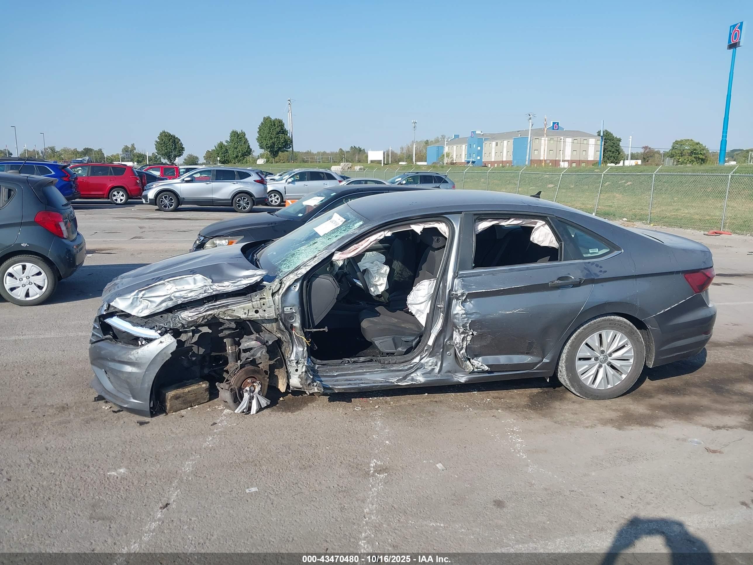 VOLKSWAGEN JETTA image 6
