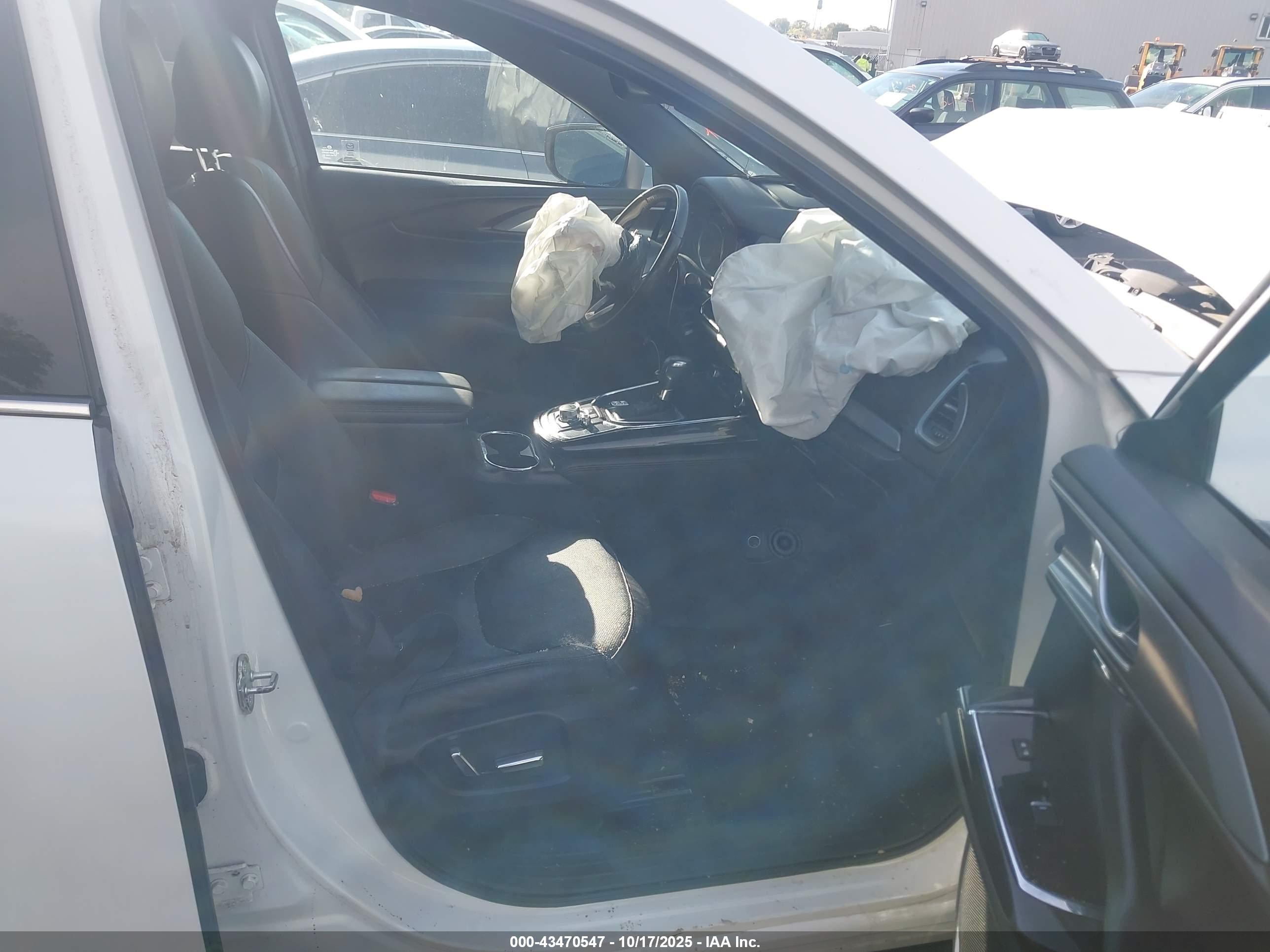 MAZDA CX-9 image 5
