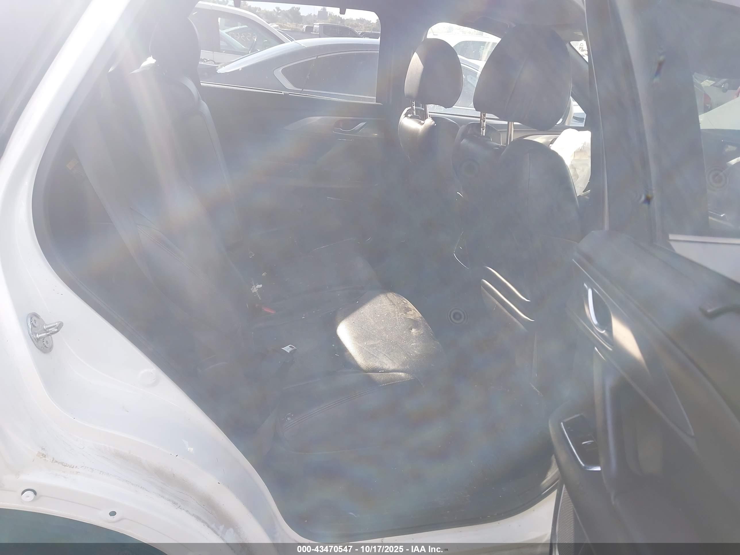 MAZDA CX-9 image 8