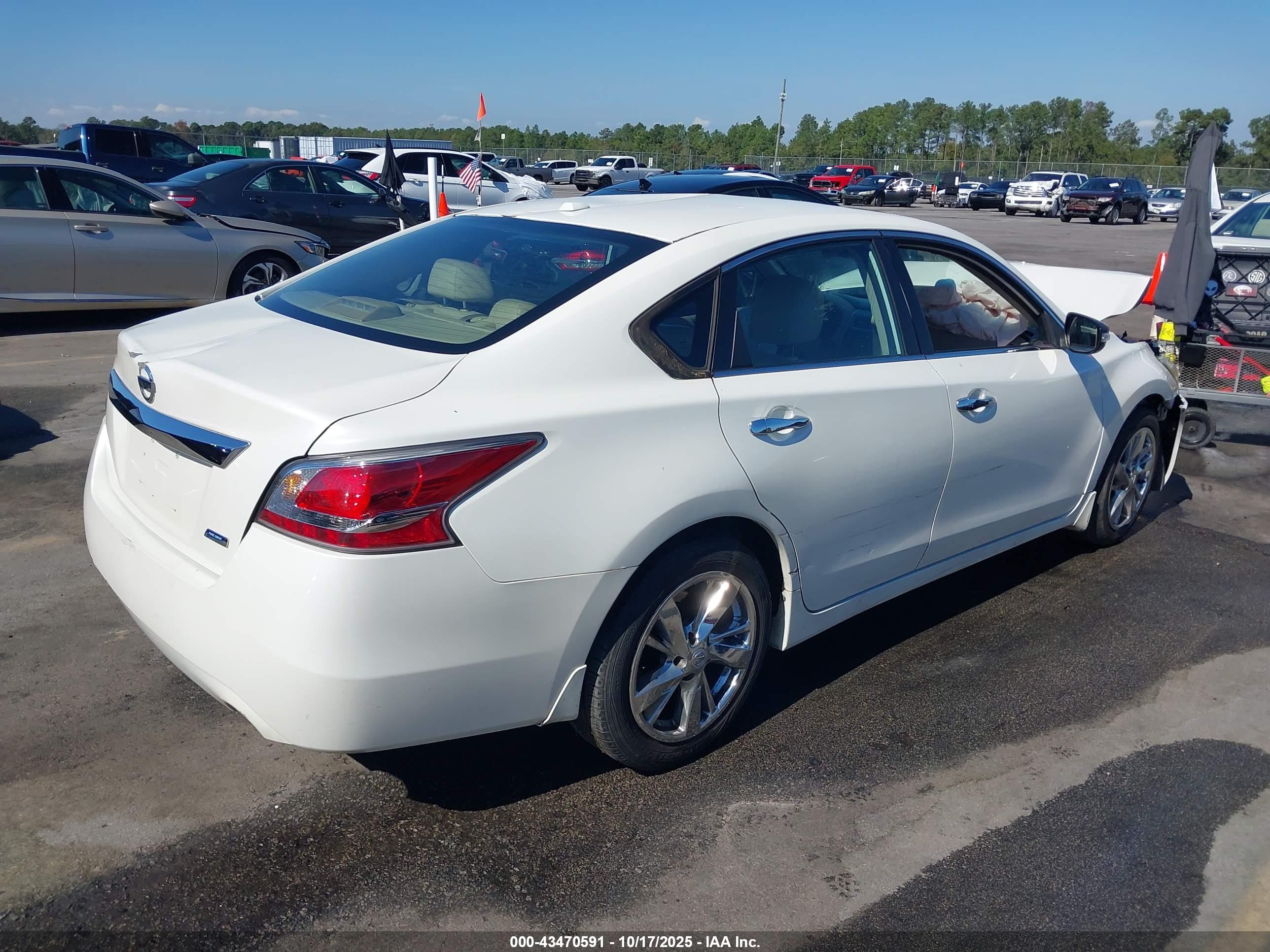 NISSAN ALTIMA image 4