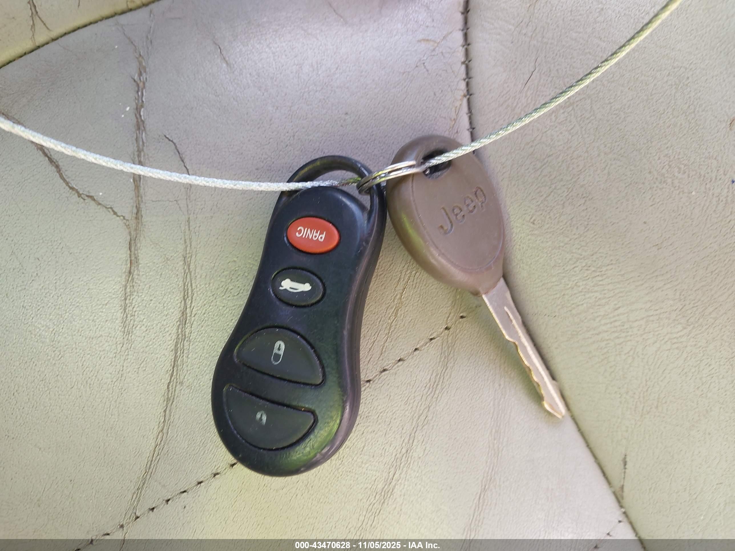 JEEP LIBERTY image 11