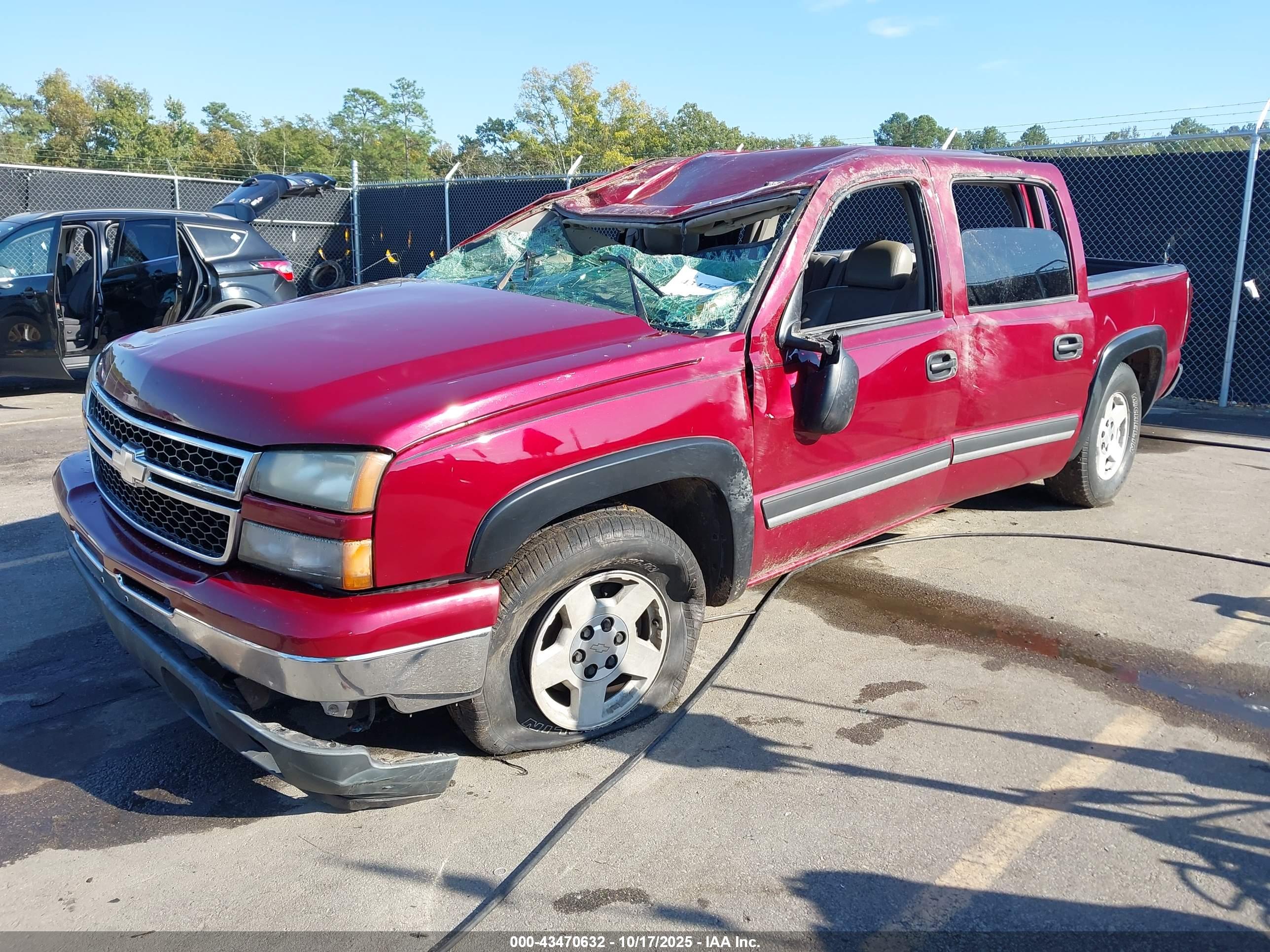 CHEVROLET SILVERADO image 2