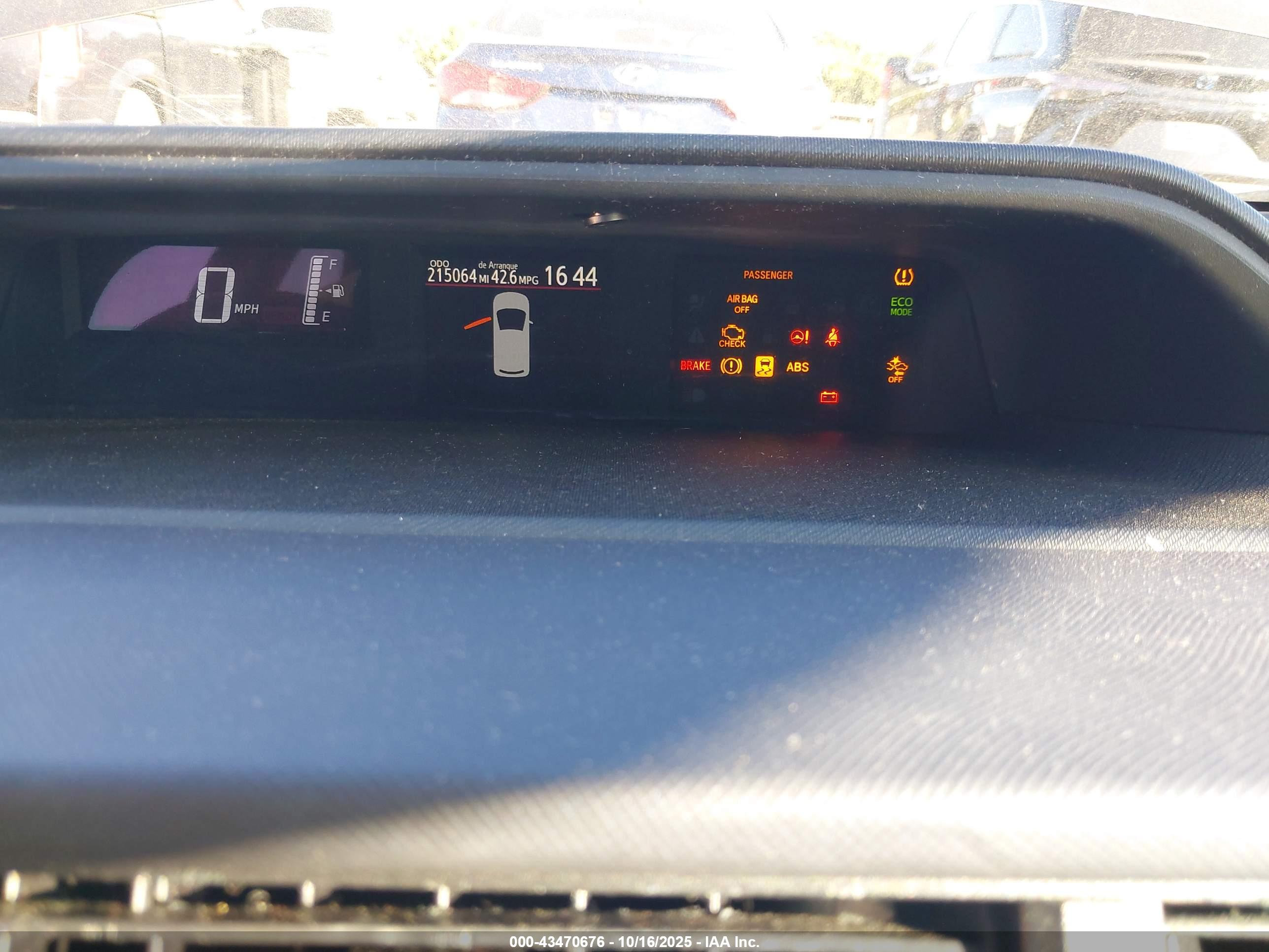 TOYOTA PRIUS image 7