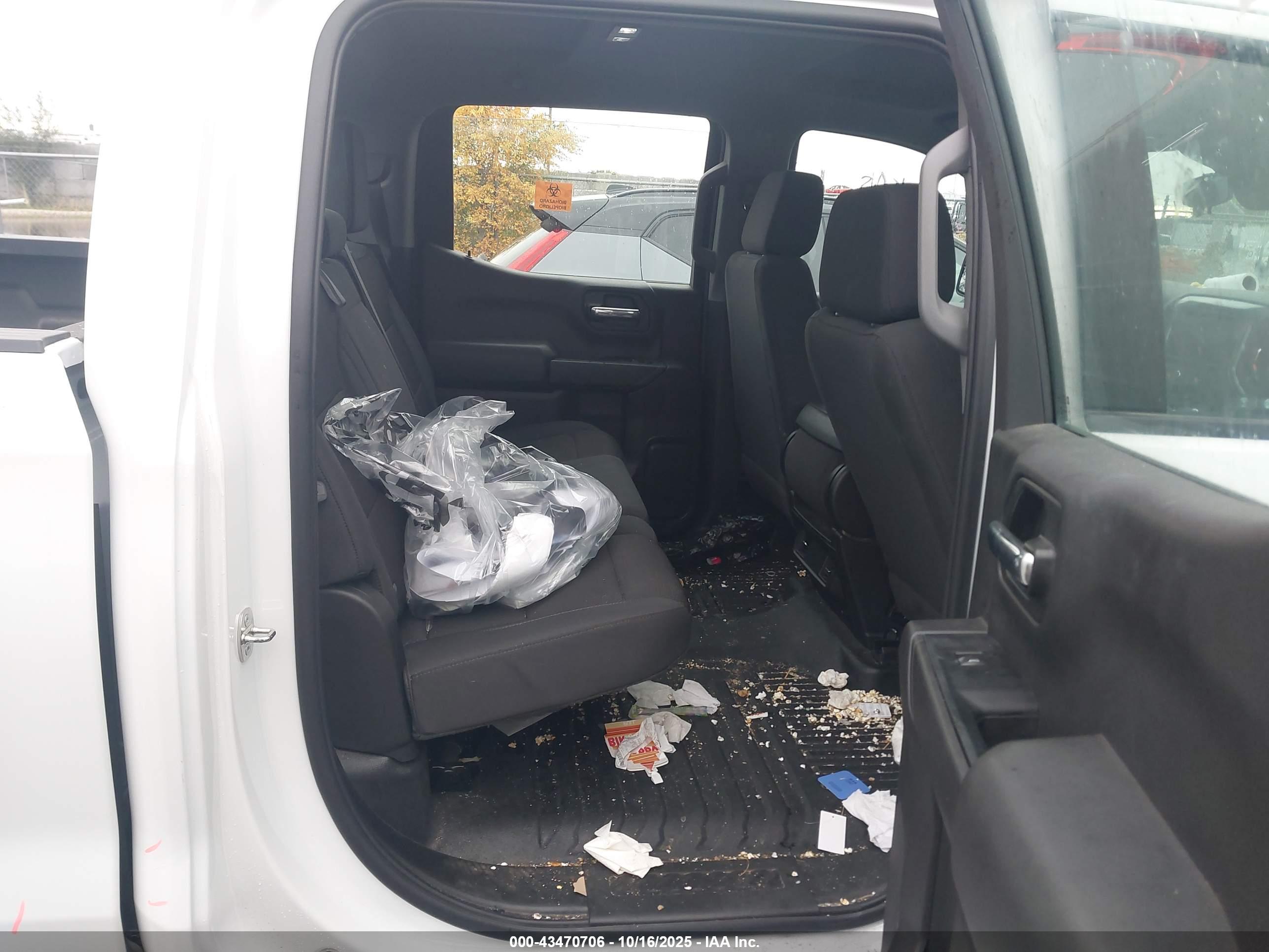 GMC SIERRA image 8