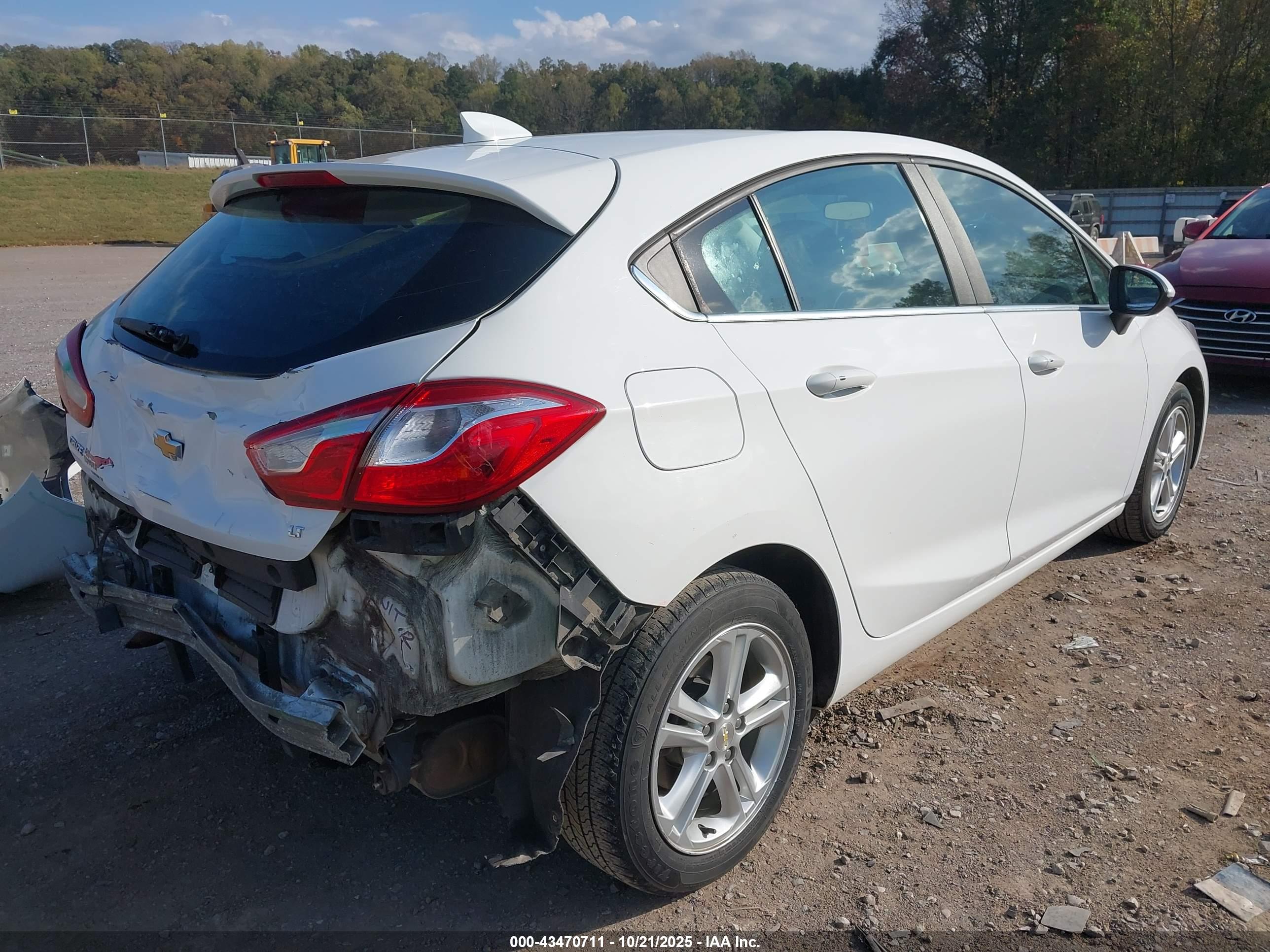 CHEVROLET CRUZE image 4