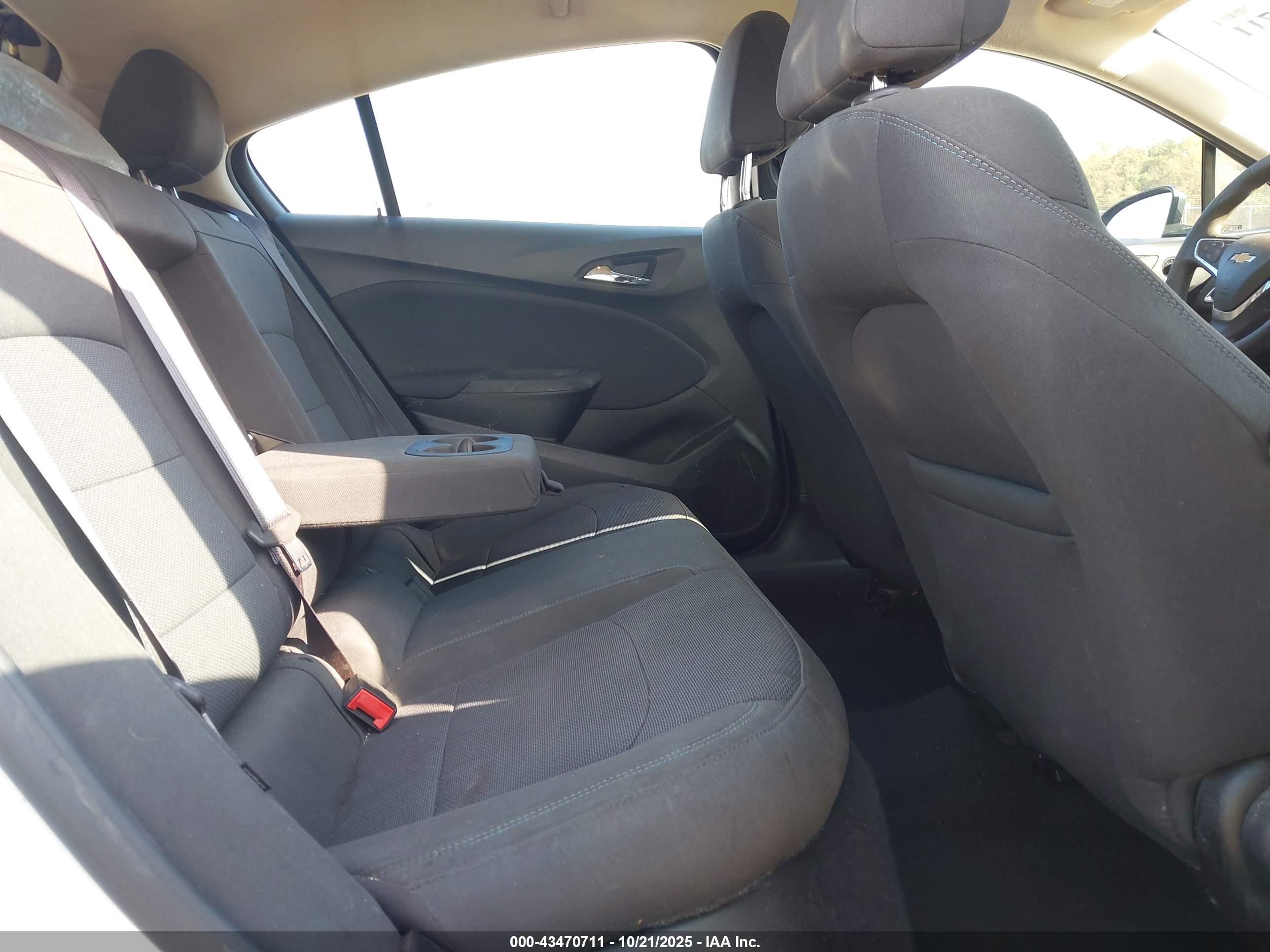 CHEVROLET CRUZE image 8
