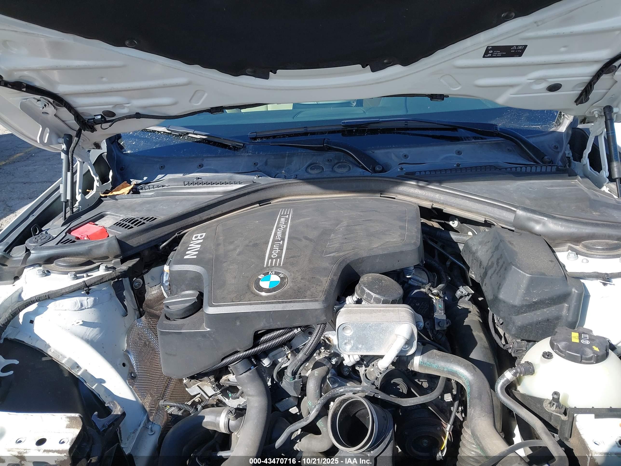 BMW 320I image 10