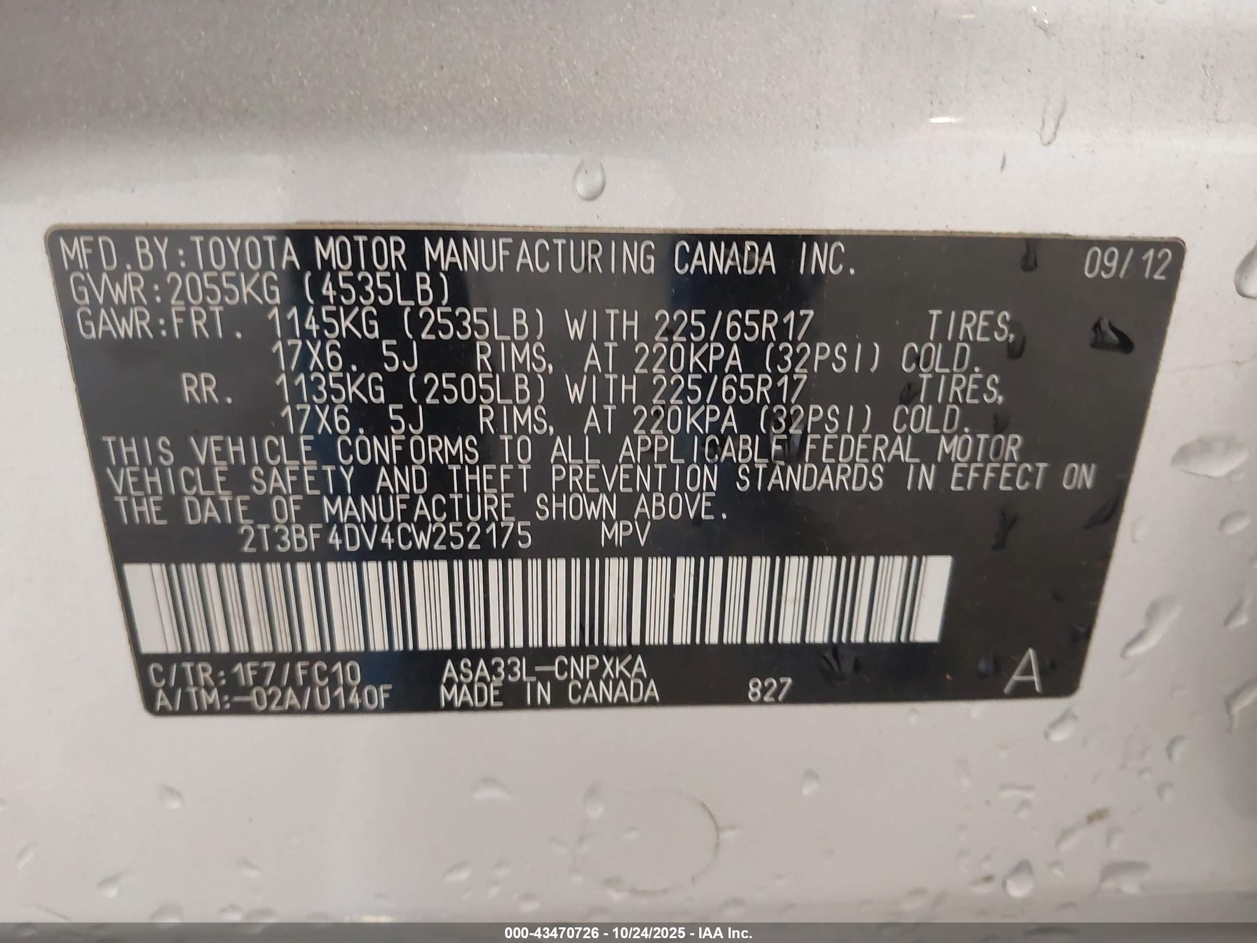 TOYOTA RAV4 image 9
