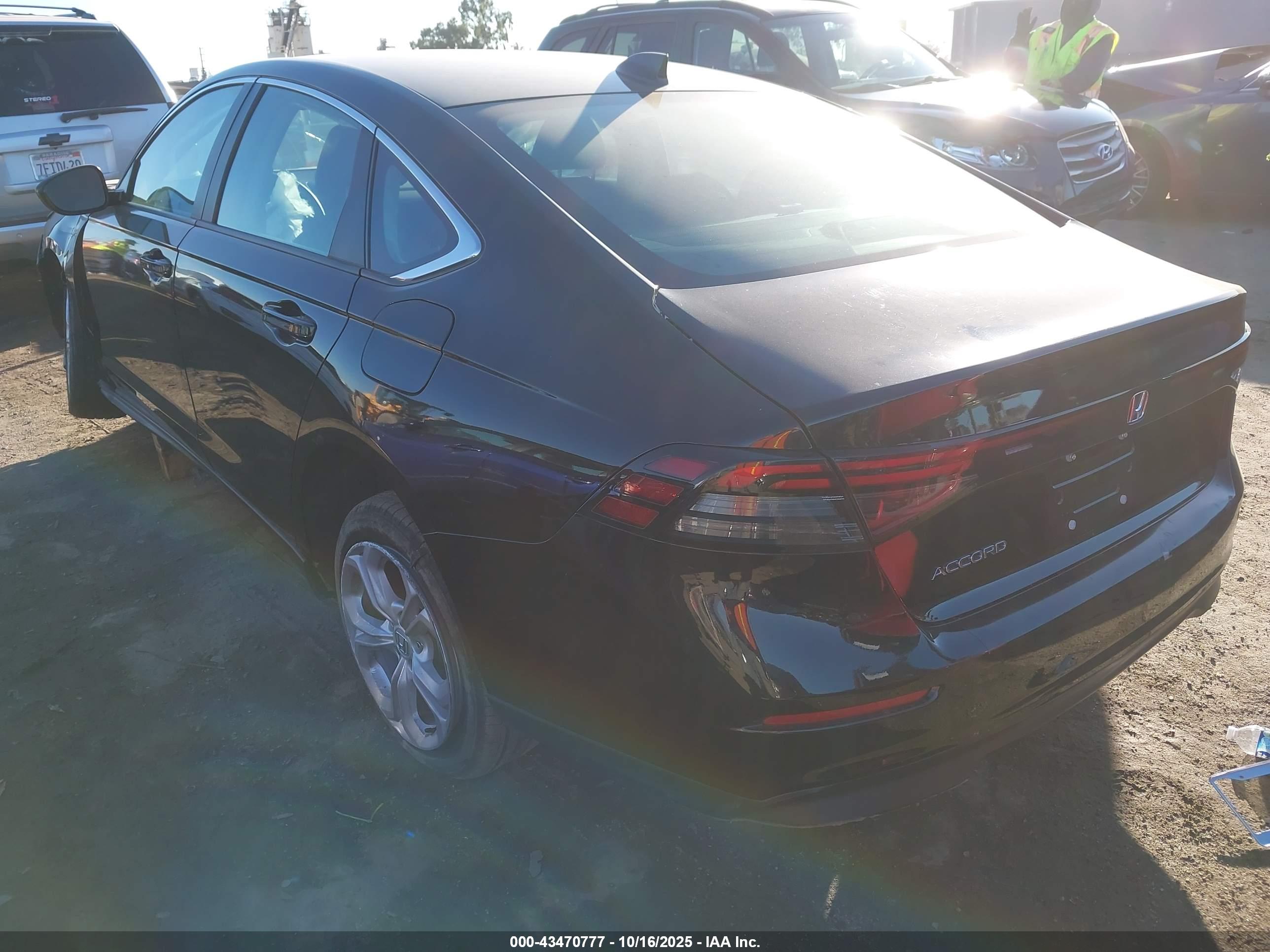 HONDA ACCORD image 3