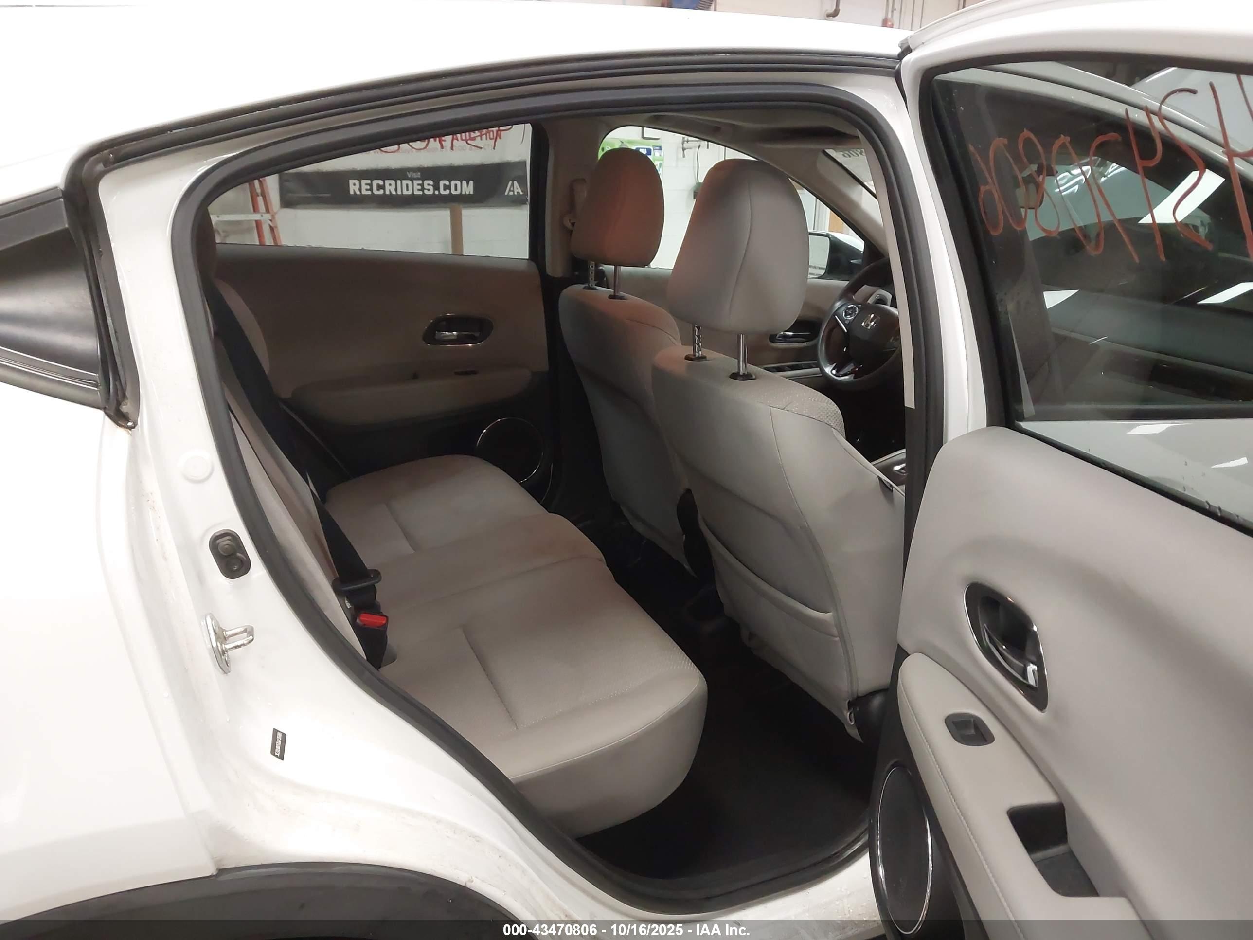 HONDA HR-V image 8