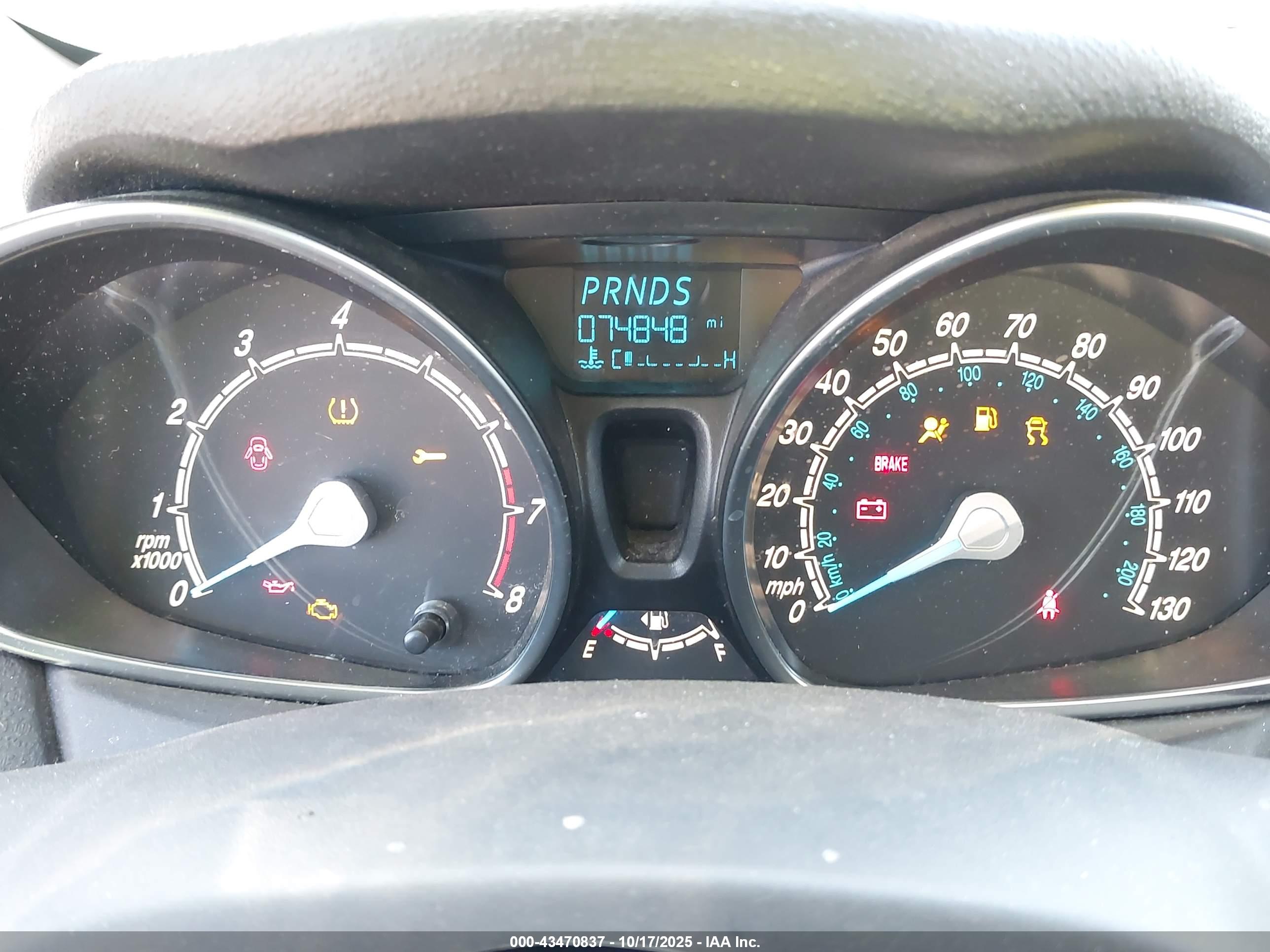 FORD FIESTA image 7
