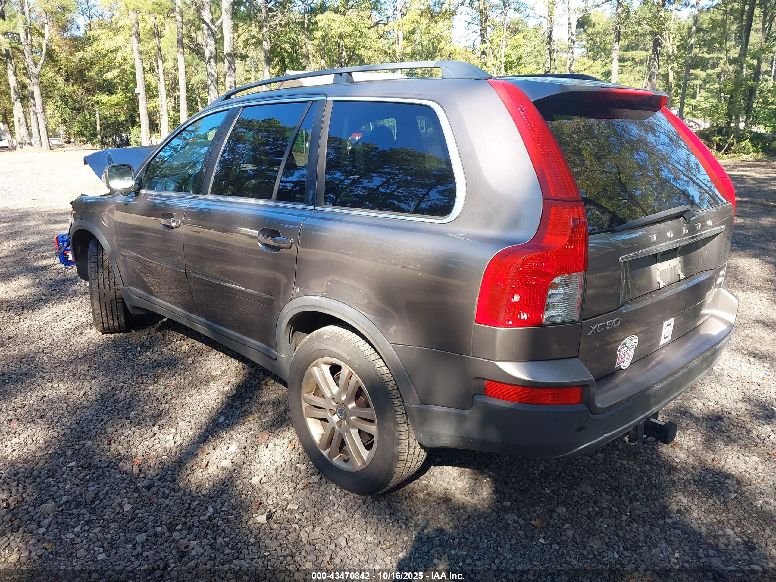 VOLVO XC90 image 3