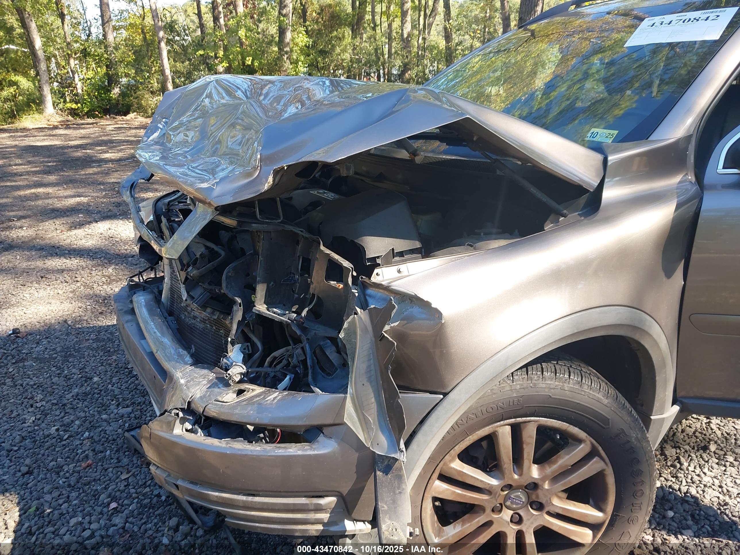 VOLVO XC90 image 6