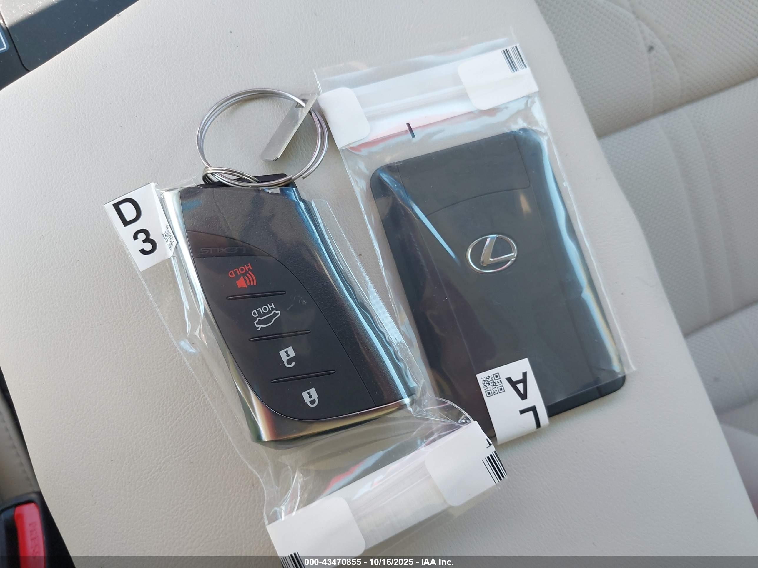 LEXUS ES image 11