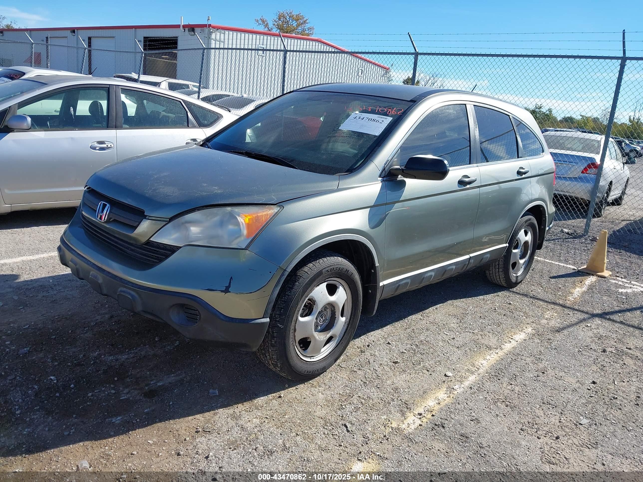 HONDA CR-V image 2