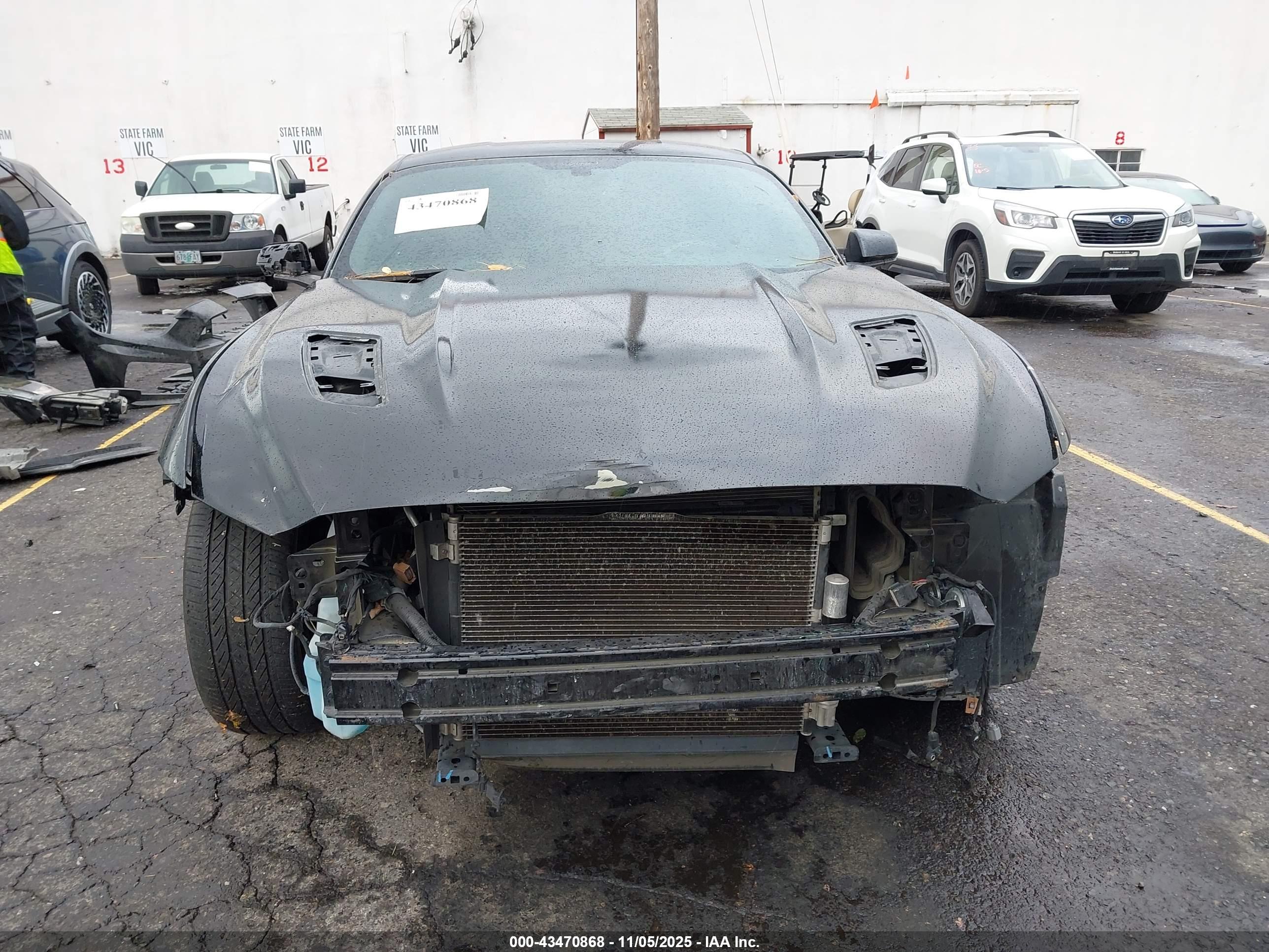 FORD MUSTANG image 6