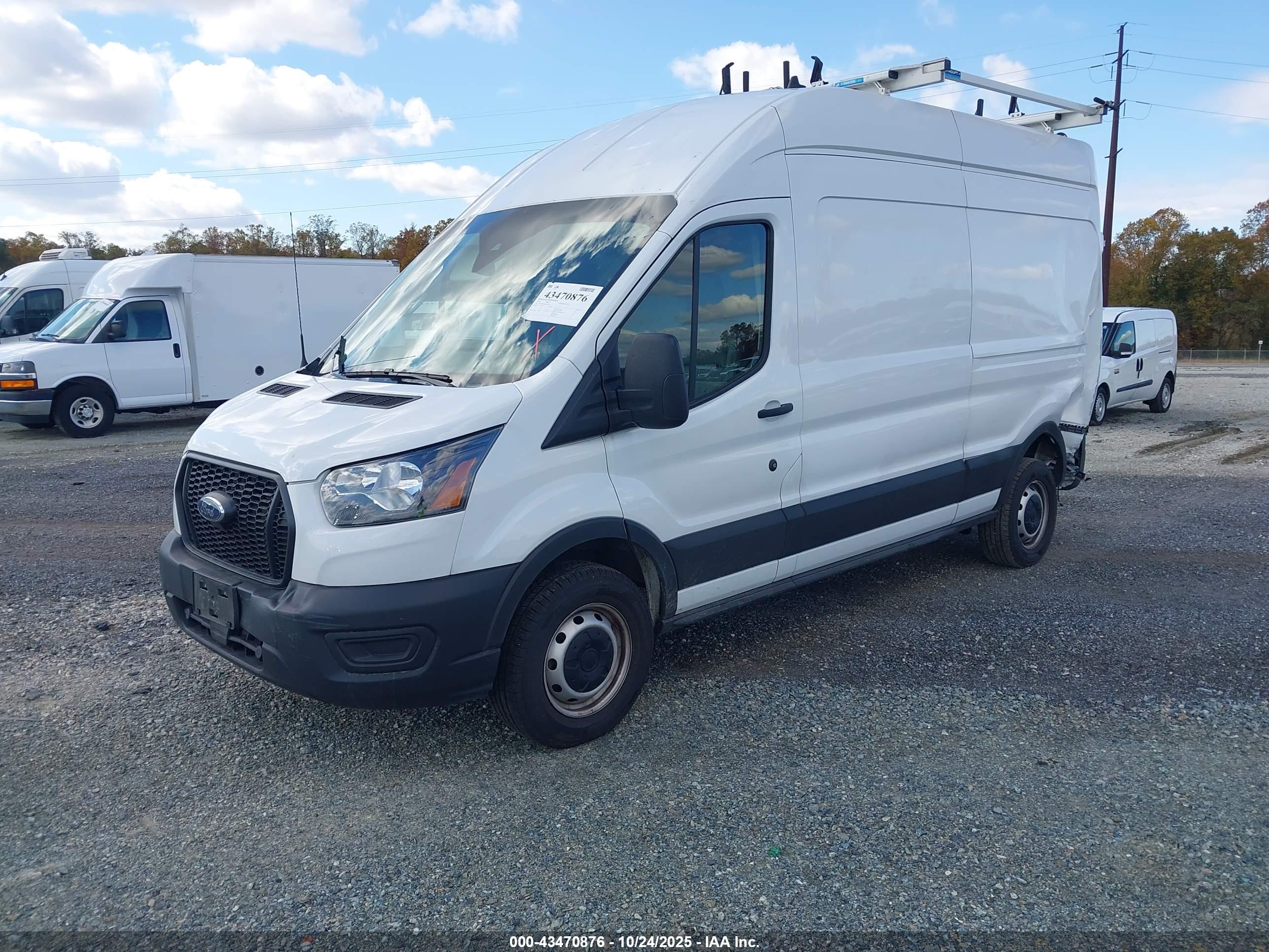 FORD TRANSIT-250 image 2