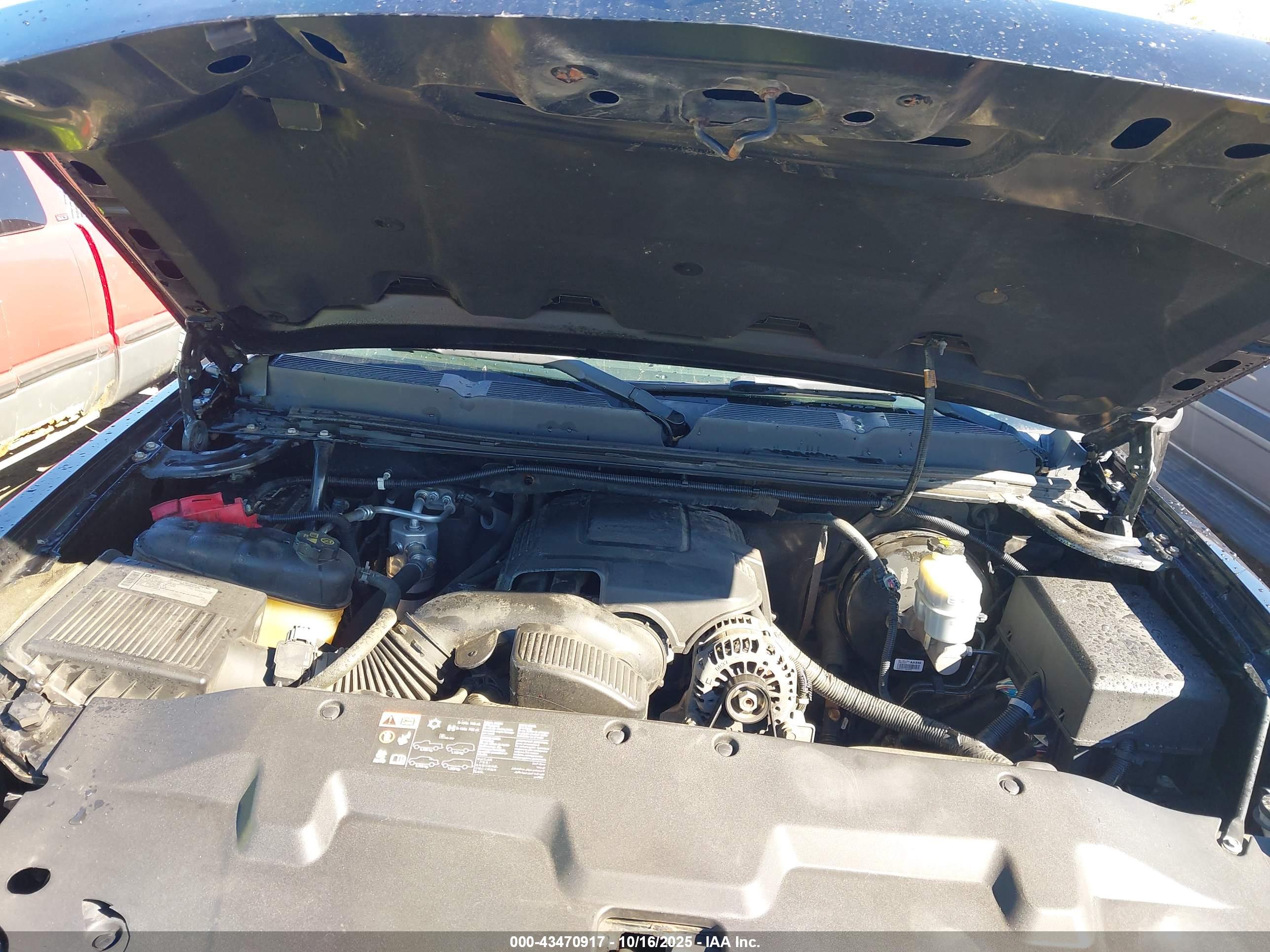 CHEVROLET SILVERADO image 10