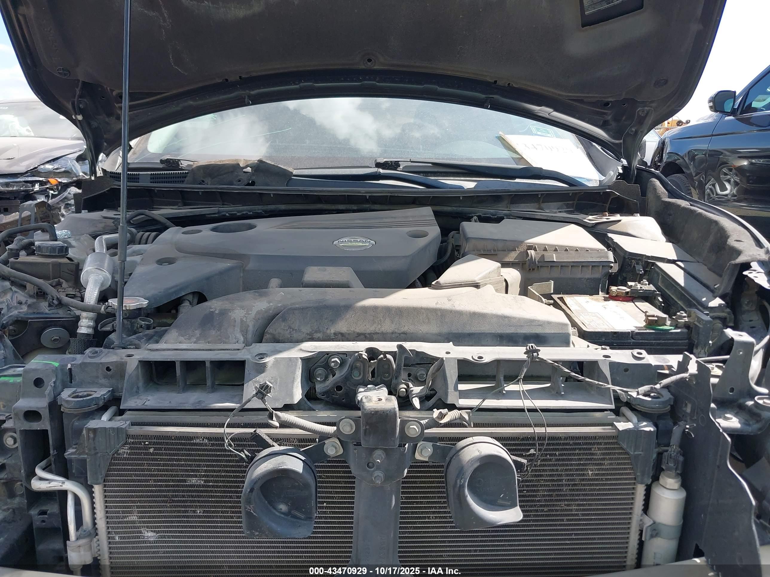 NISSAN ALTIMA image 10