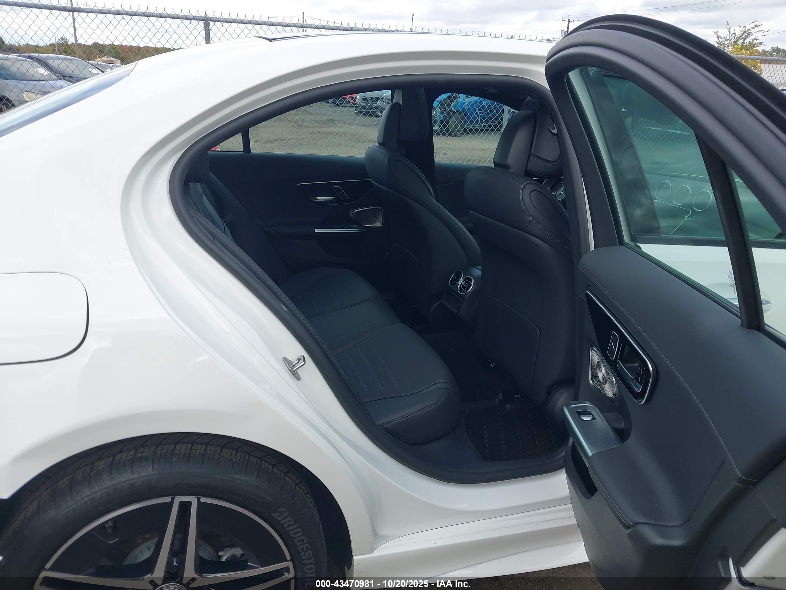 MERCEDES-BENZ C image 8