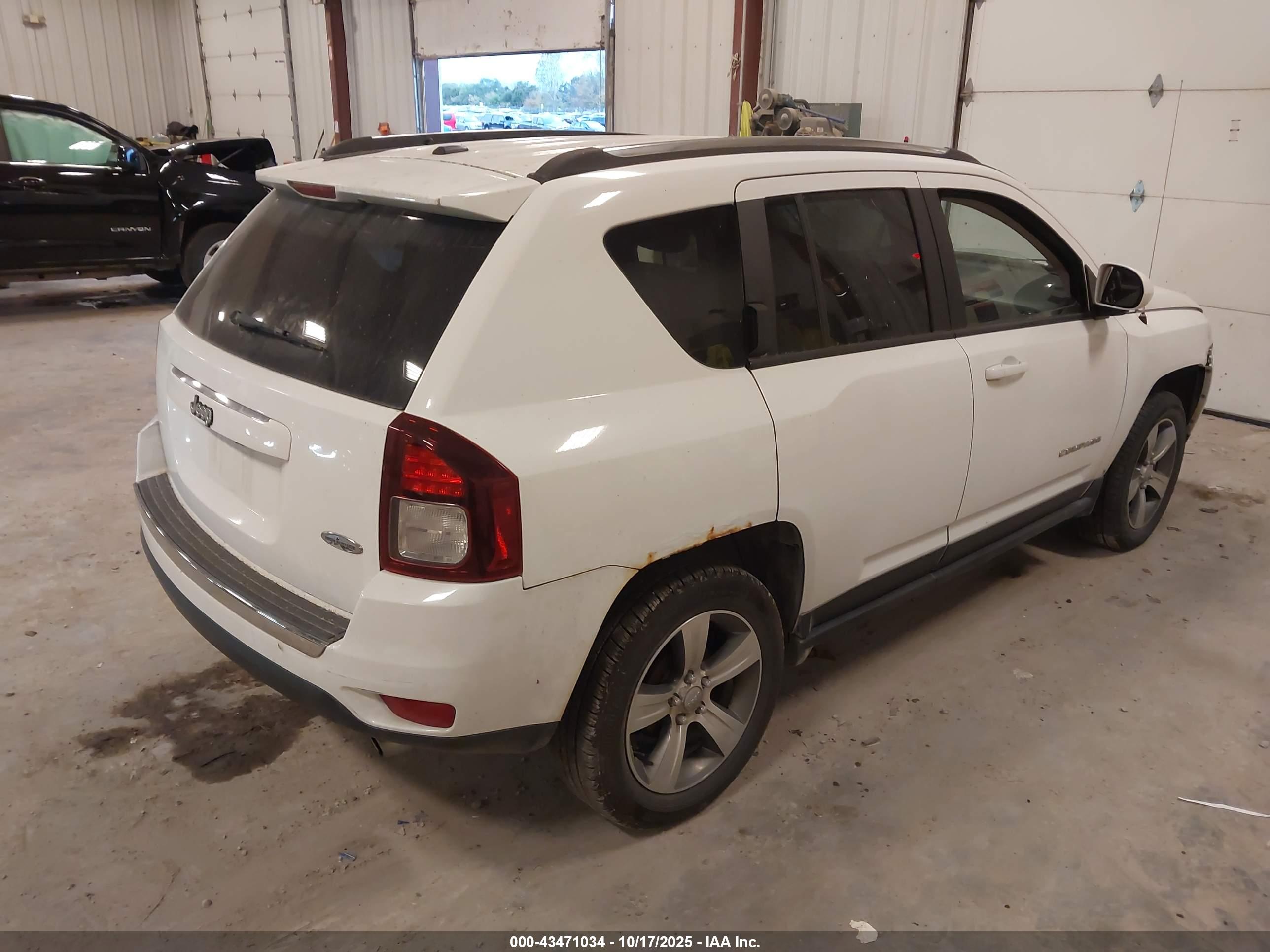 JEEP COMPASS image 4