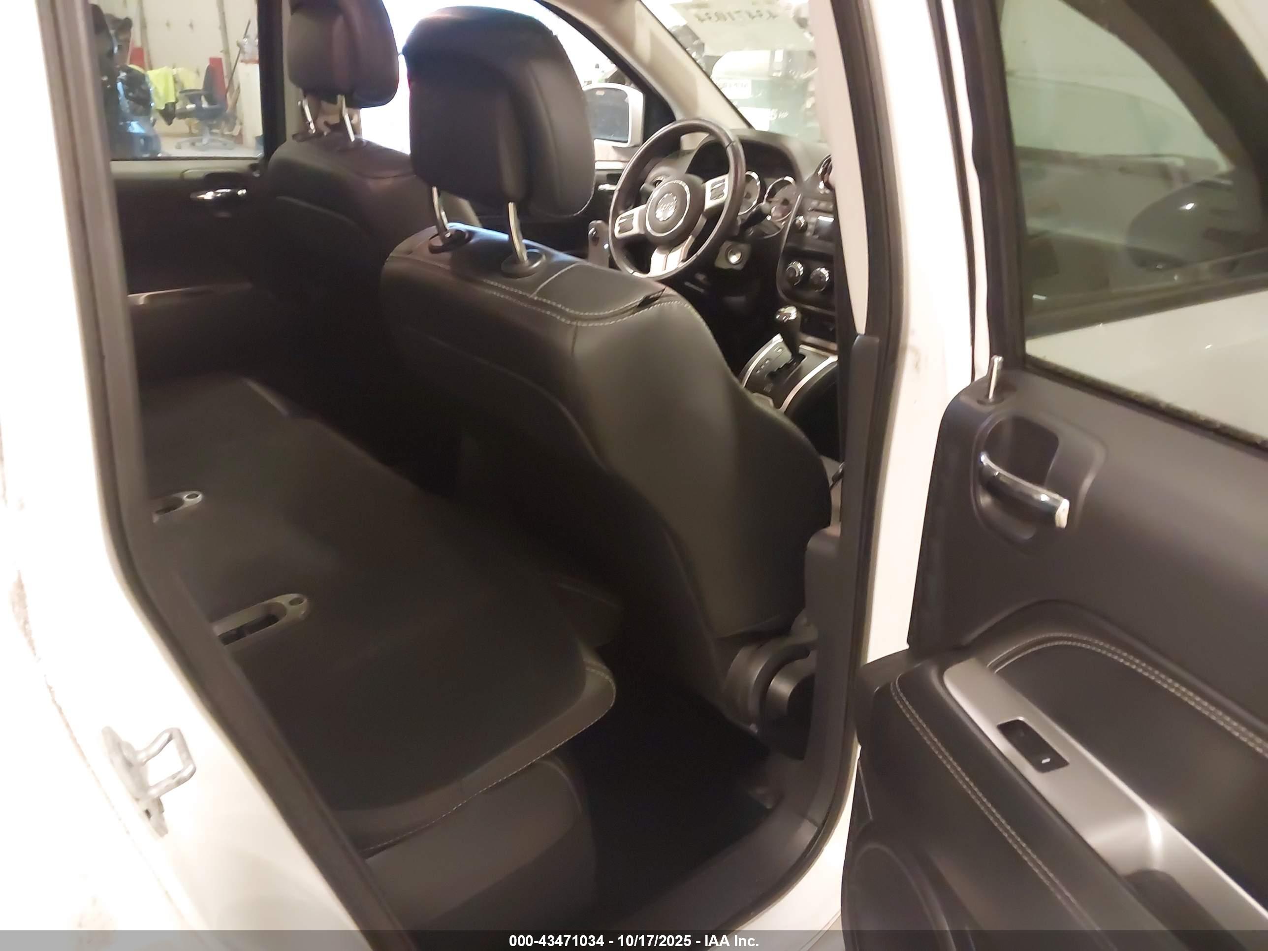 JEEP COMPASS image 8
