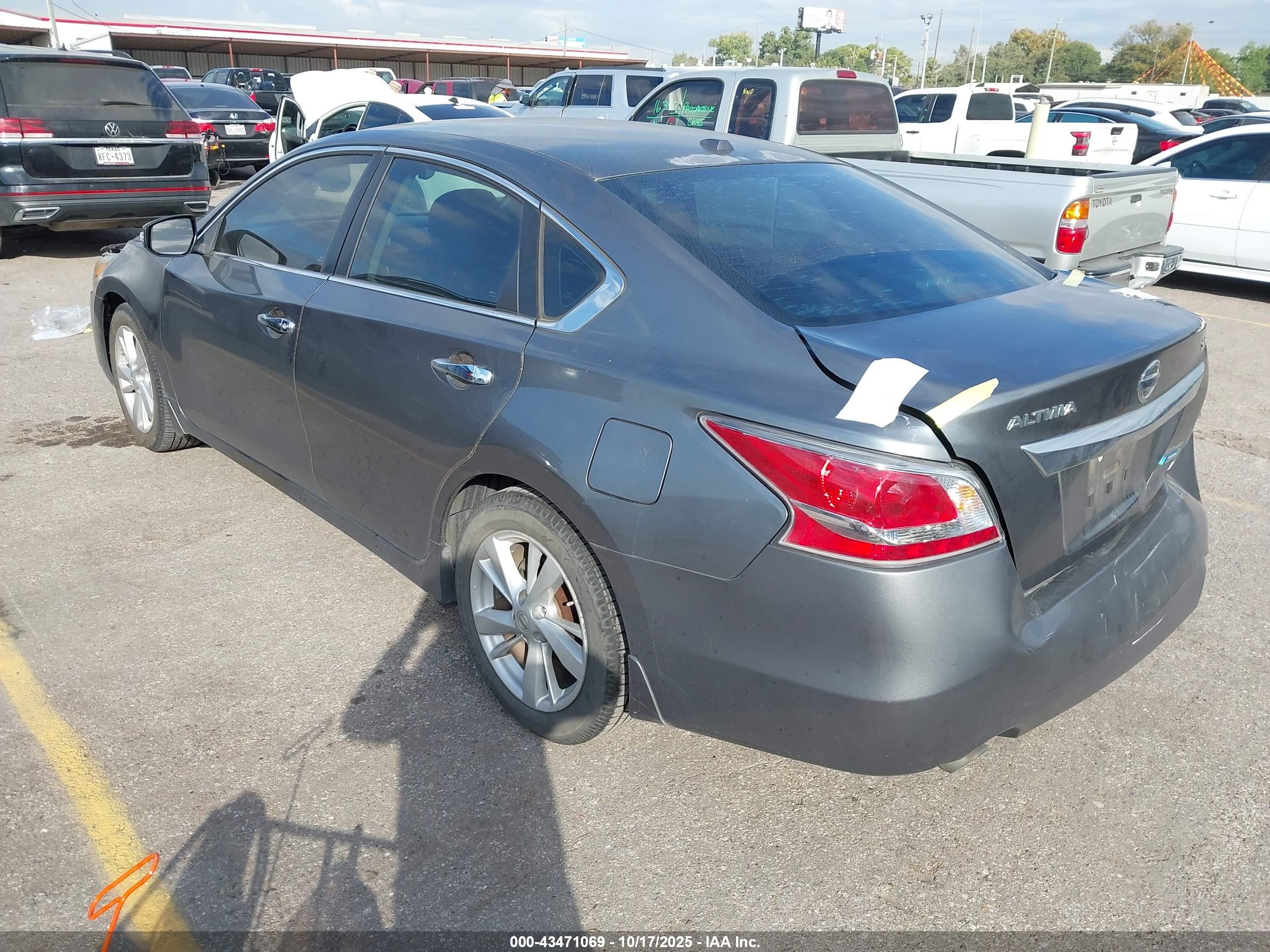 NISSAN ALTIMA image 3