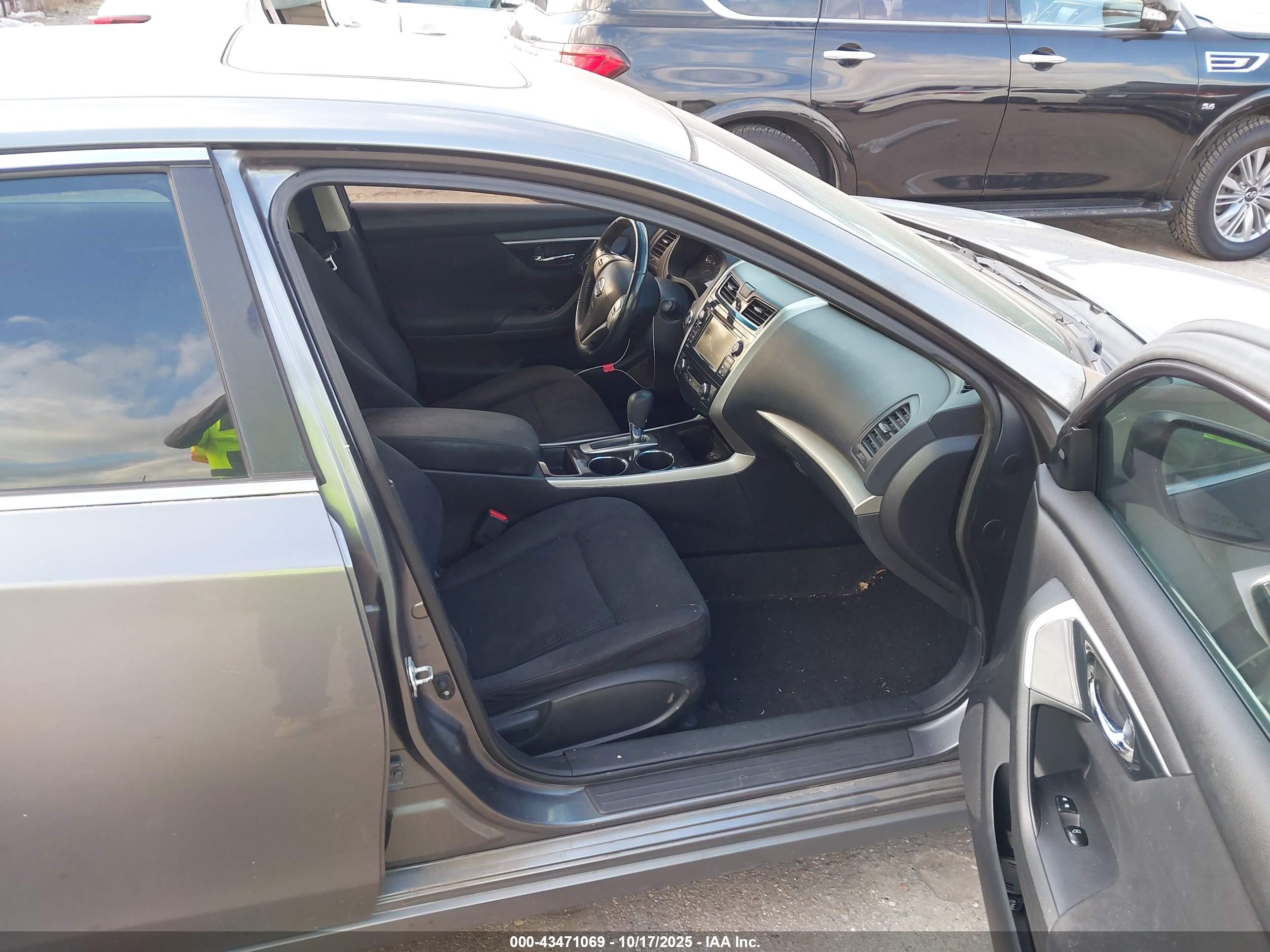 NISSAN ALTIMA image 5