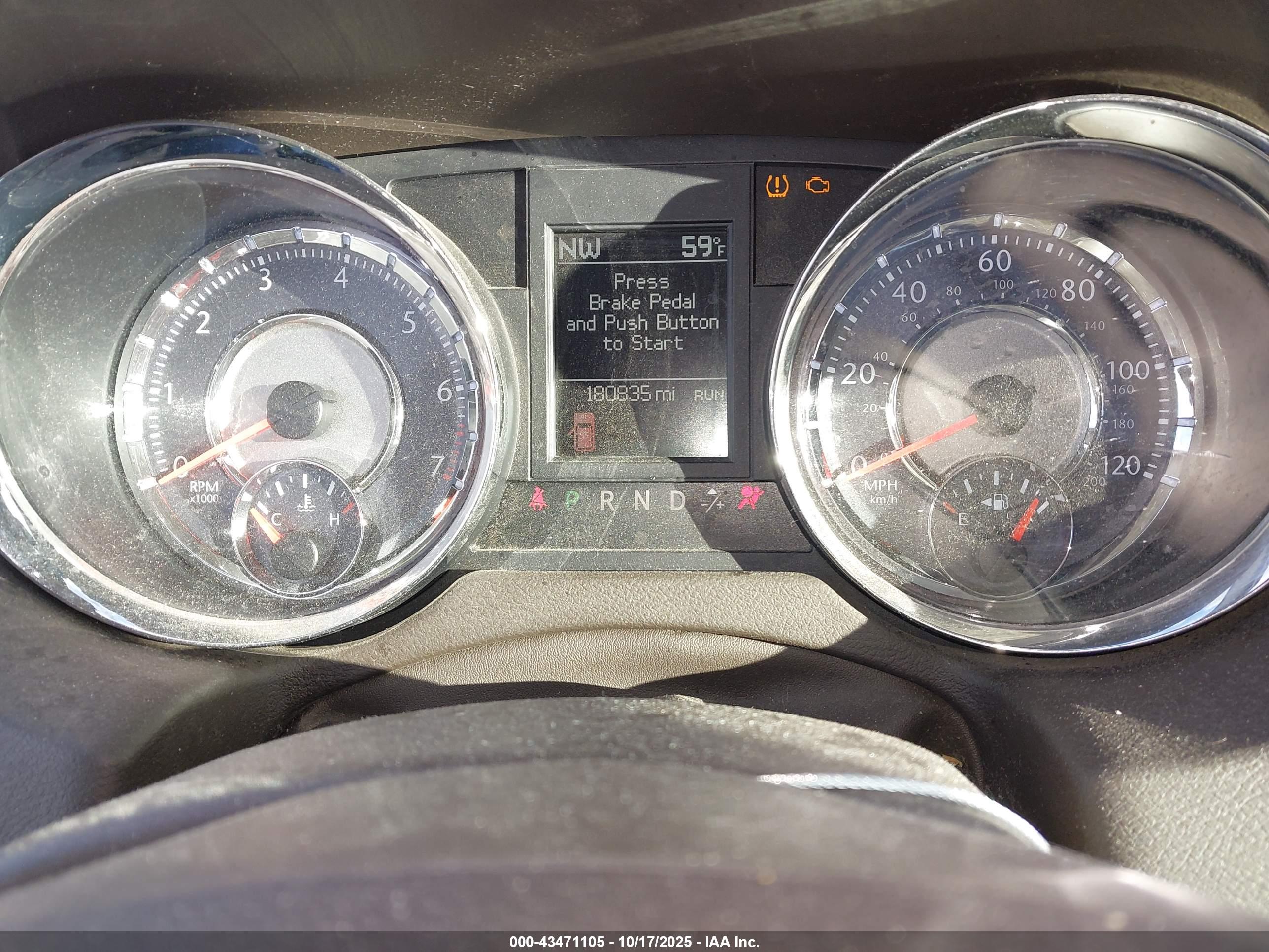 CHRYSLER TOWN image 7