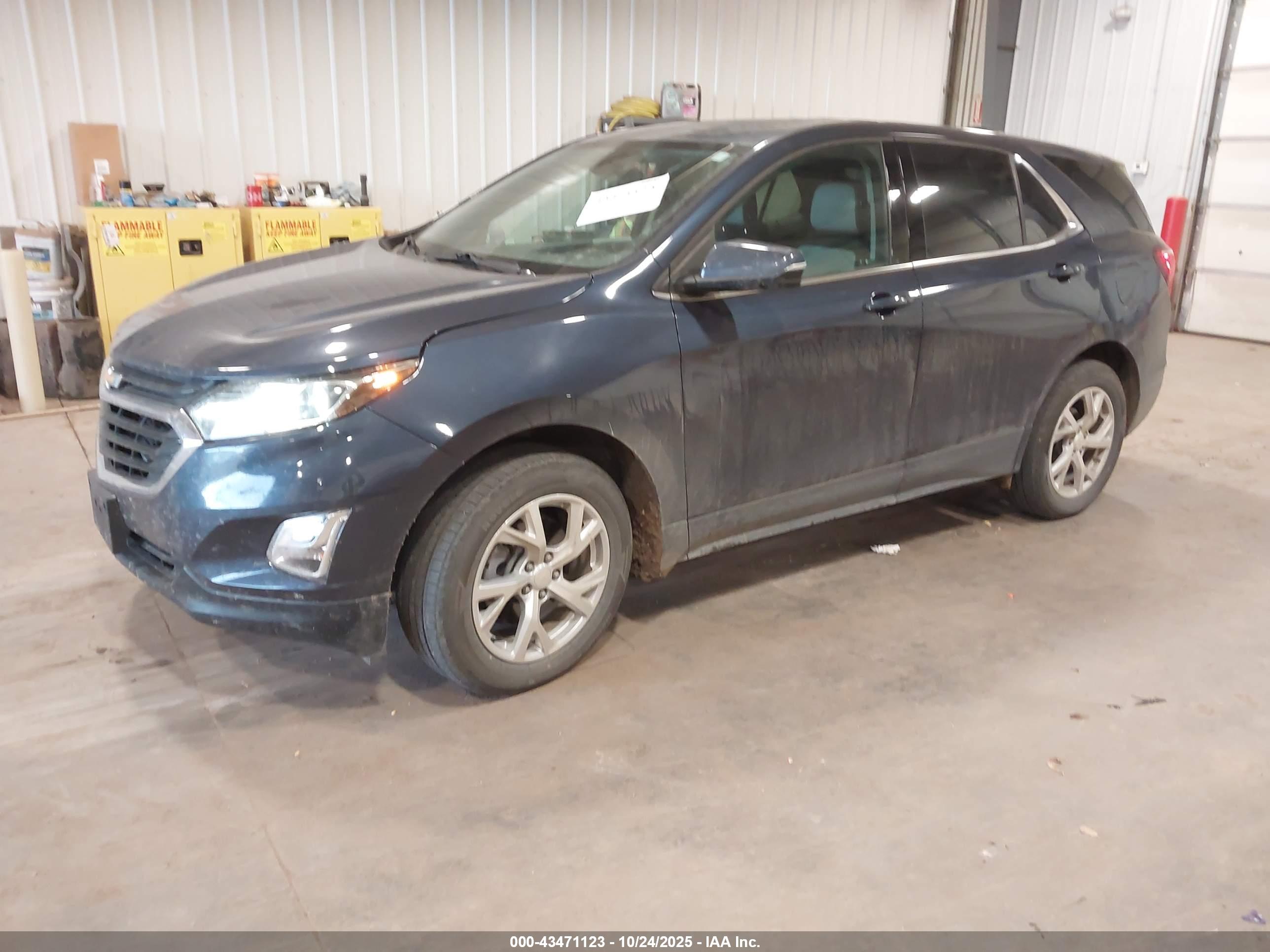 CHEVROLET EQUINOX image 2