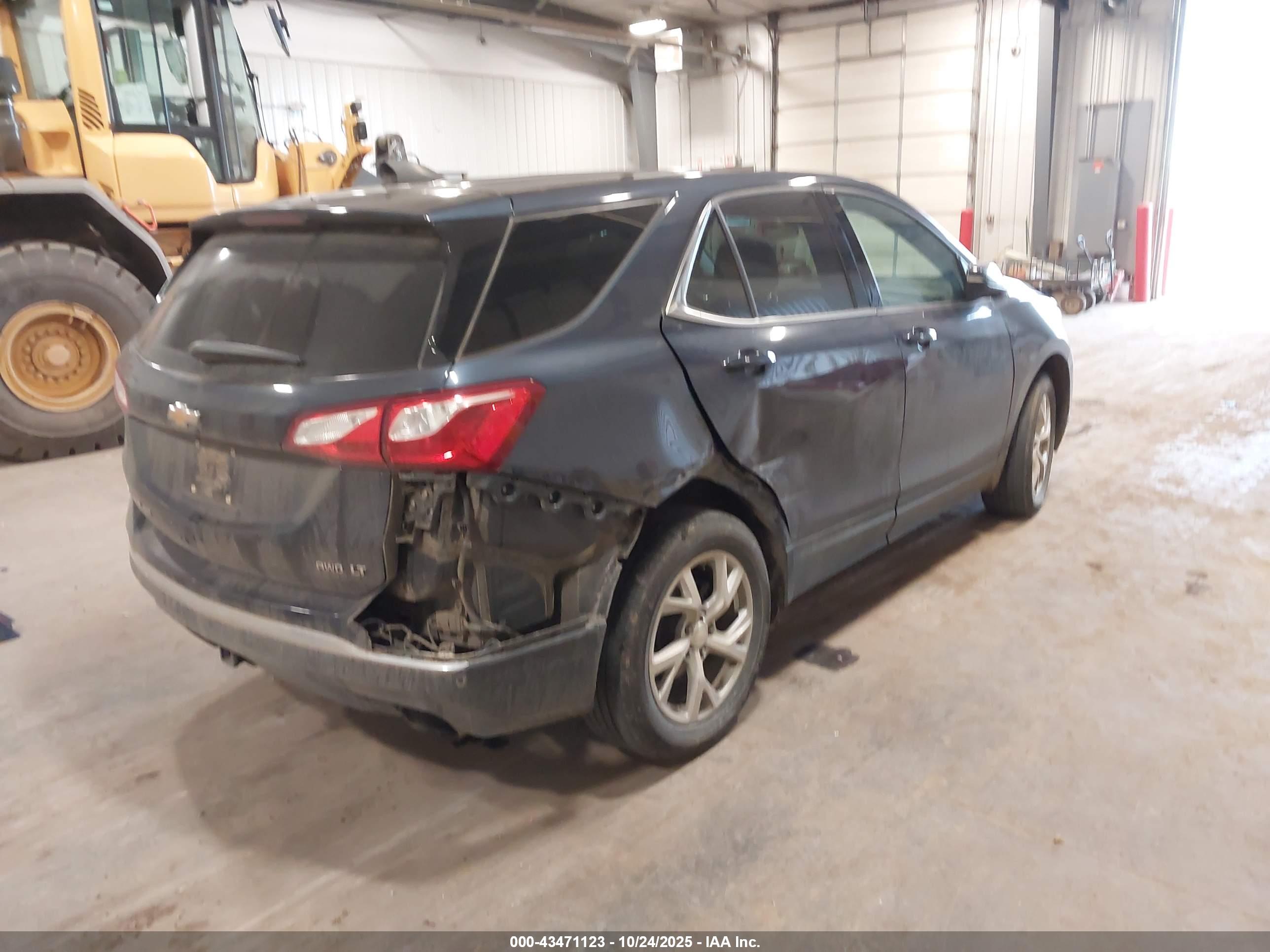 CHEVROLET EQUINOX image 4
