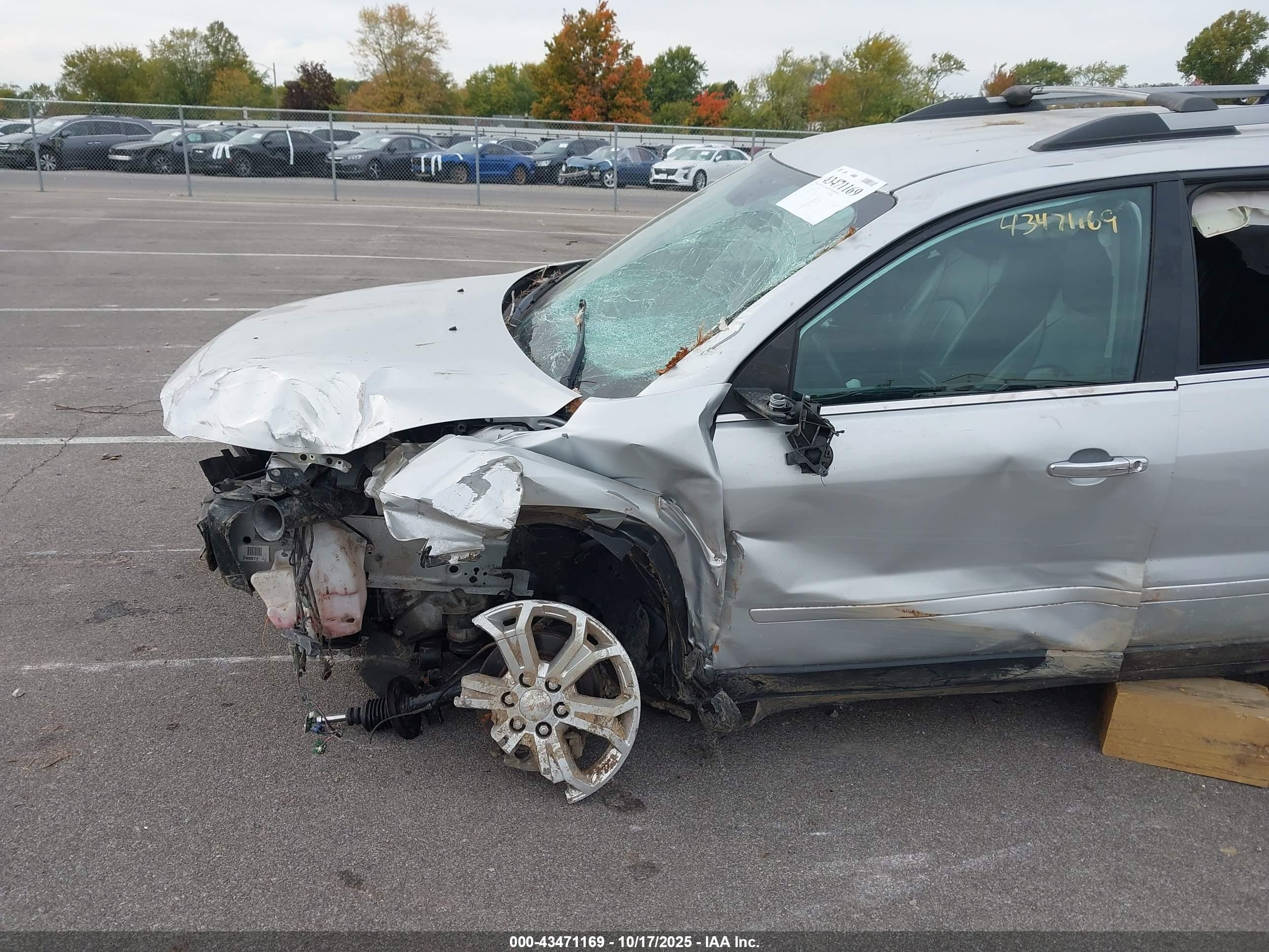 GMC ACADIA image 6