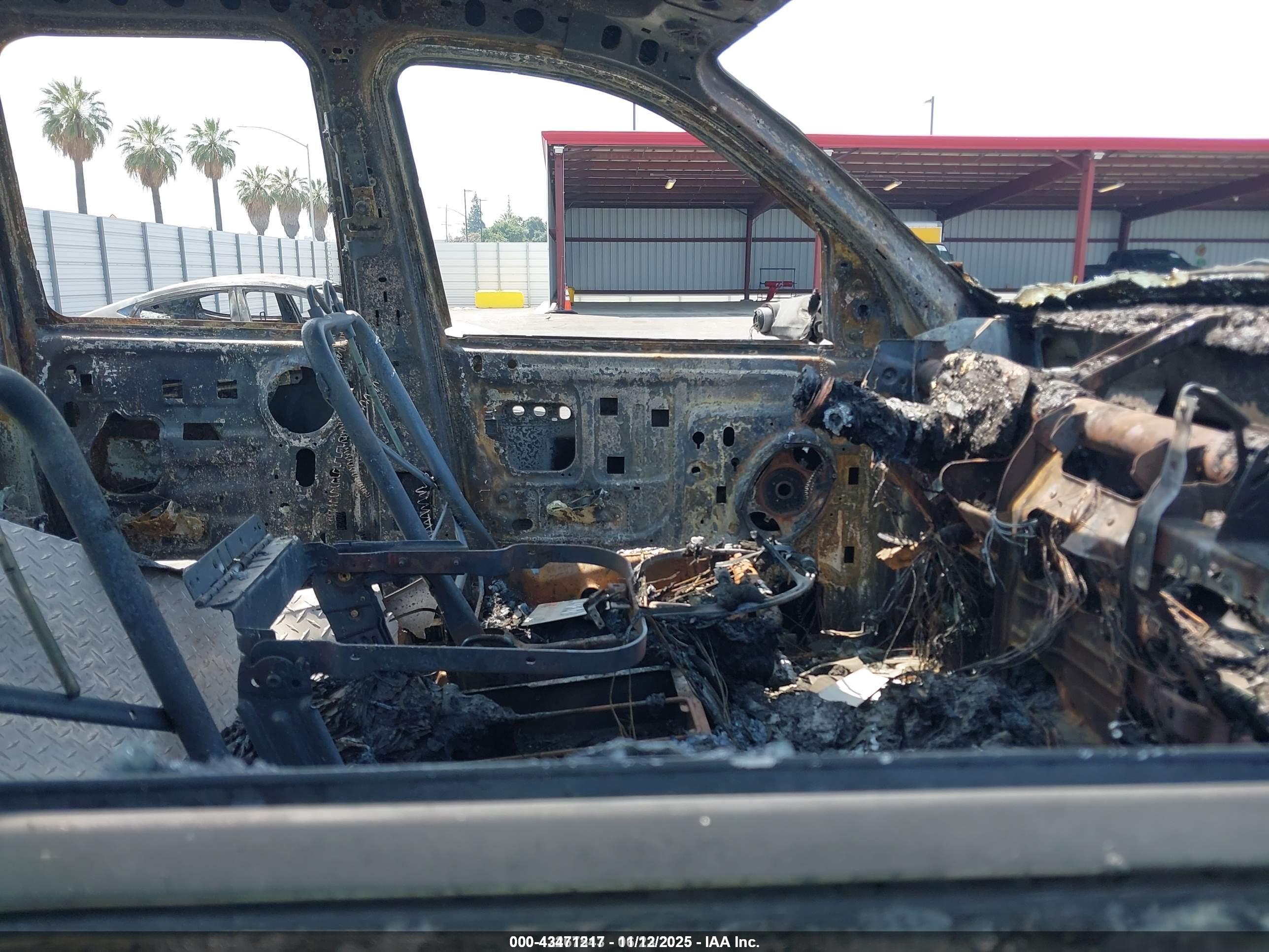 DODGE RAM image 5