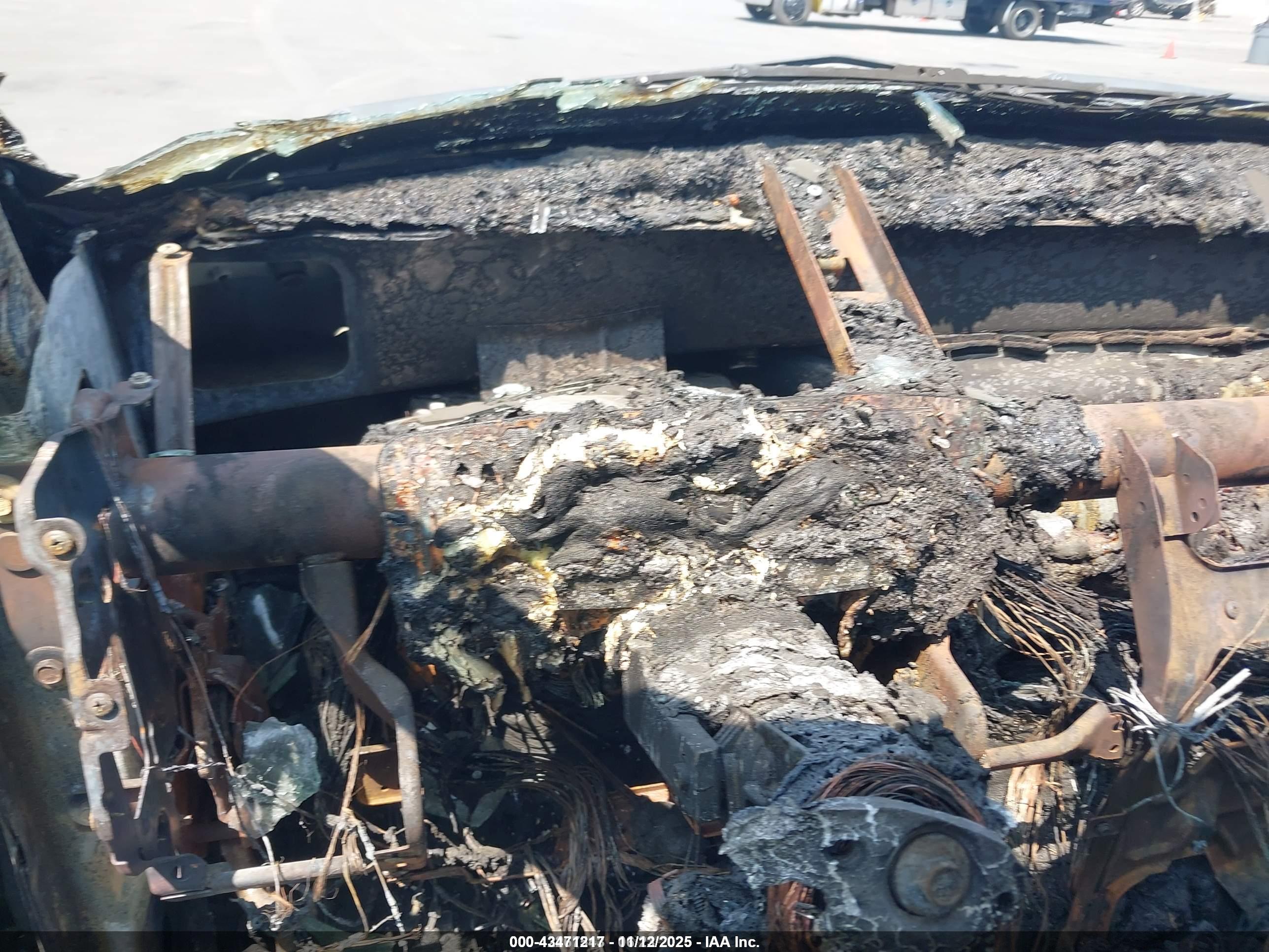 DODGE RAM image 7