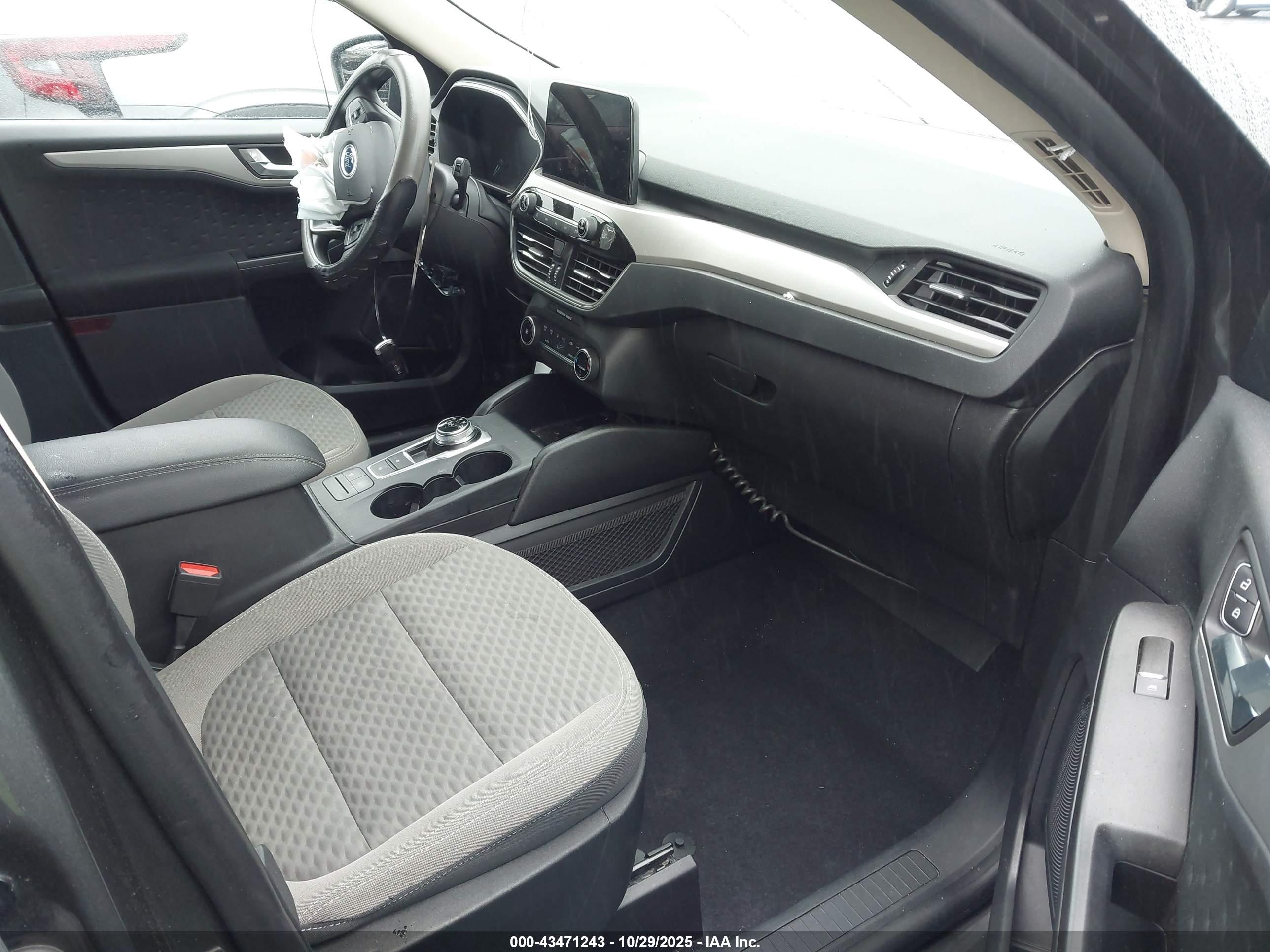 FORD ESCAPE image 5