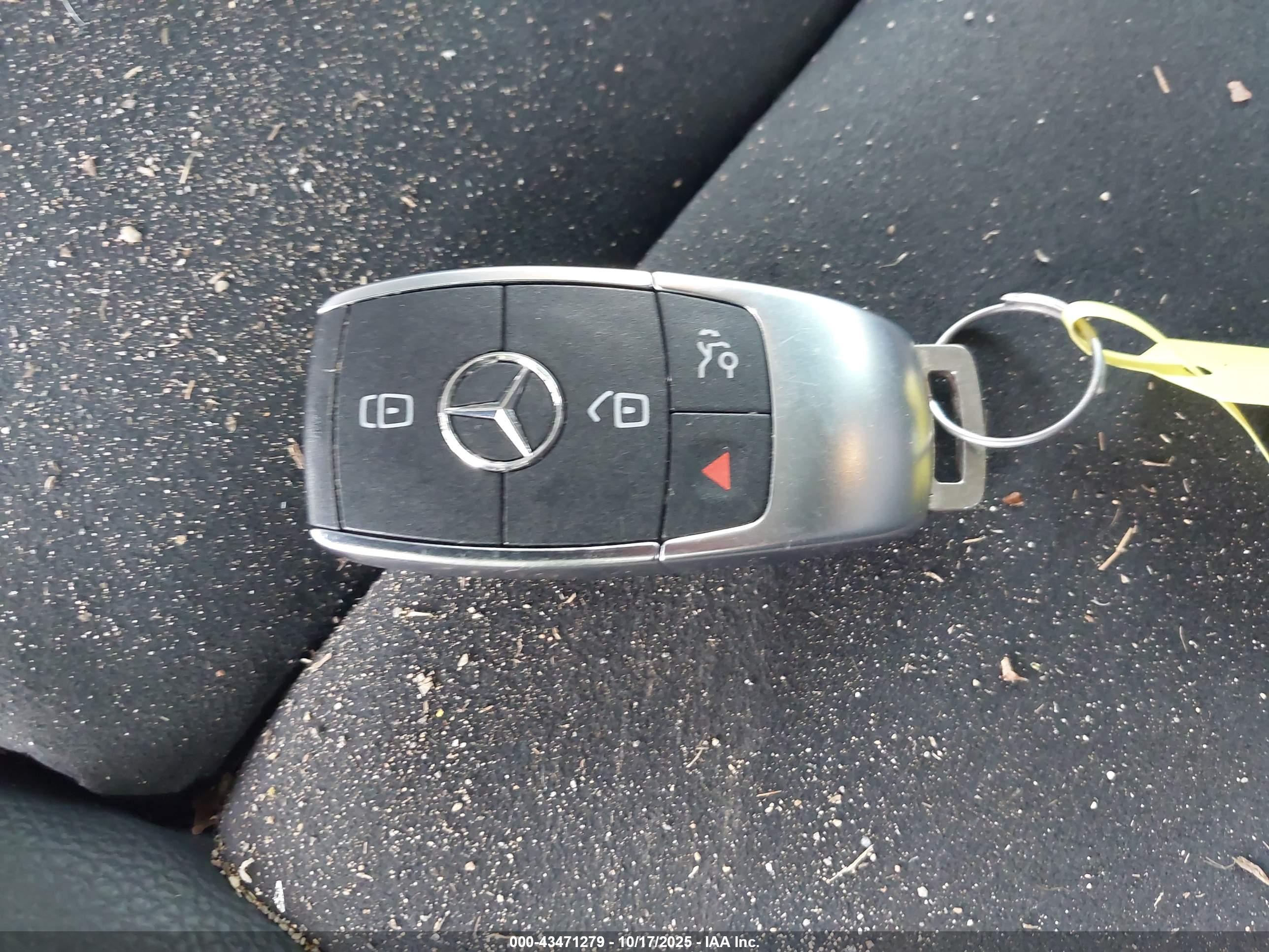 MERCEDES-BENZ CLA image 11