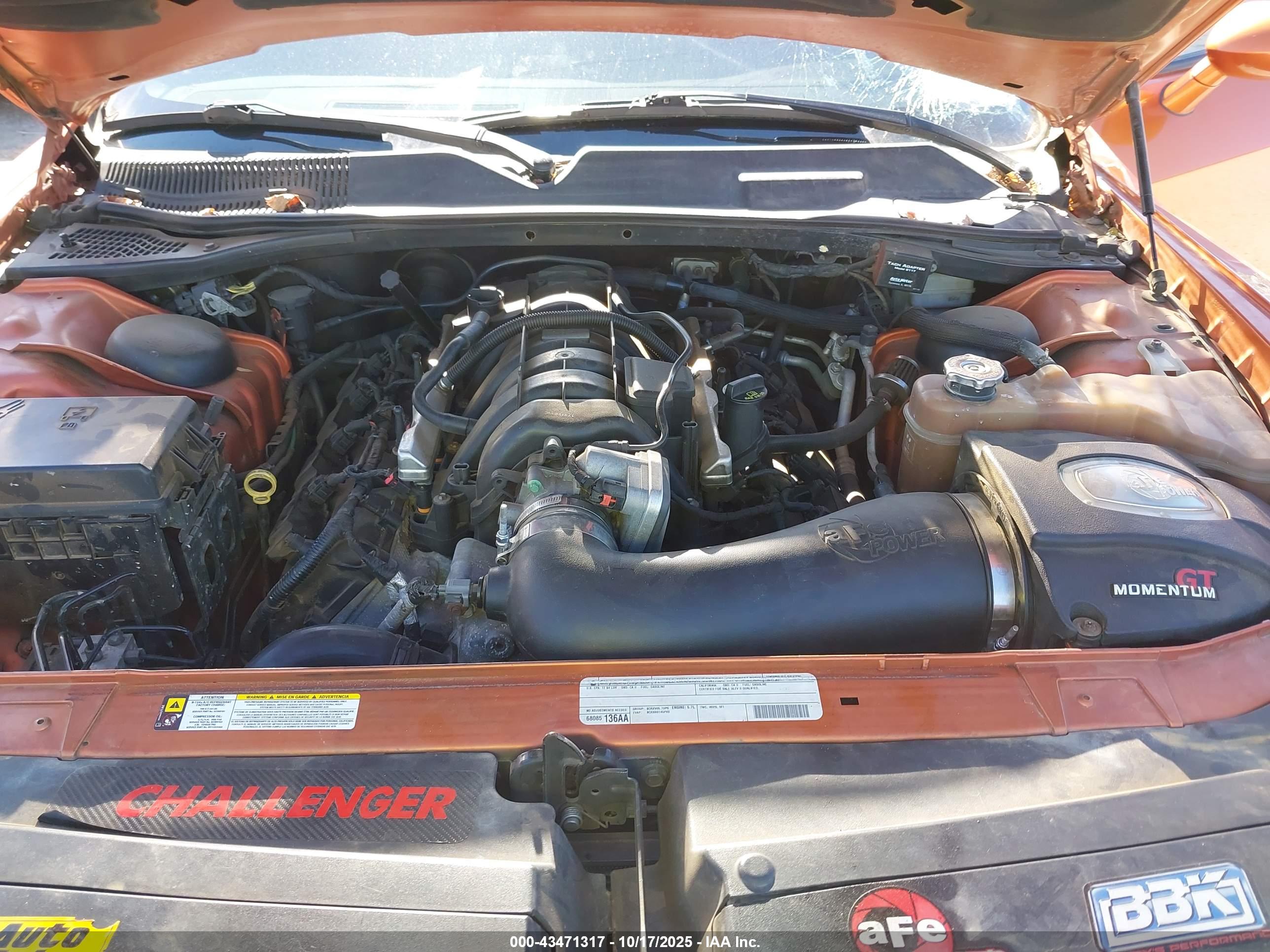 DODGE CHALLENGER image 10