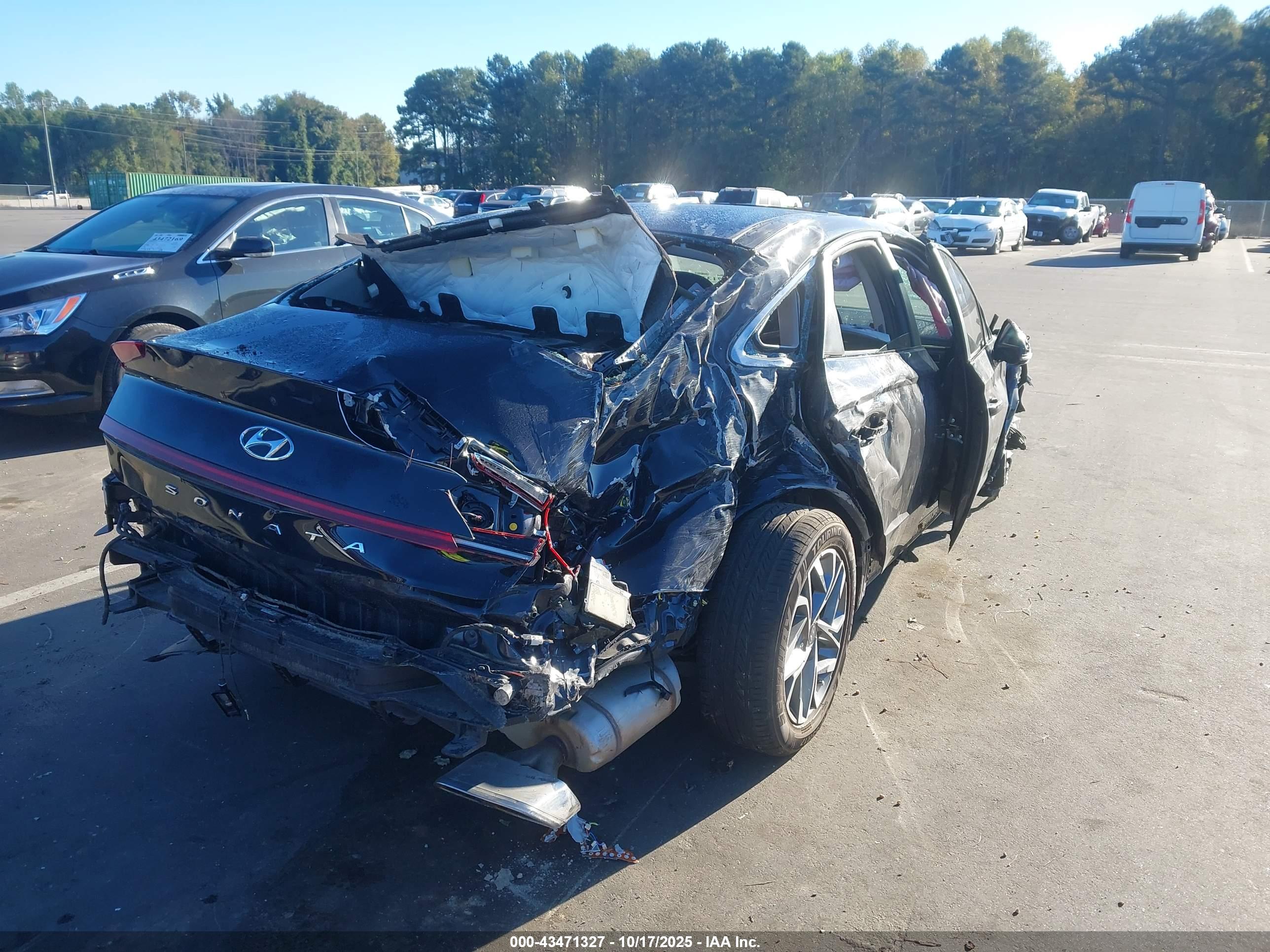 HYUNDAI SONATA image 4