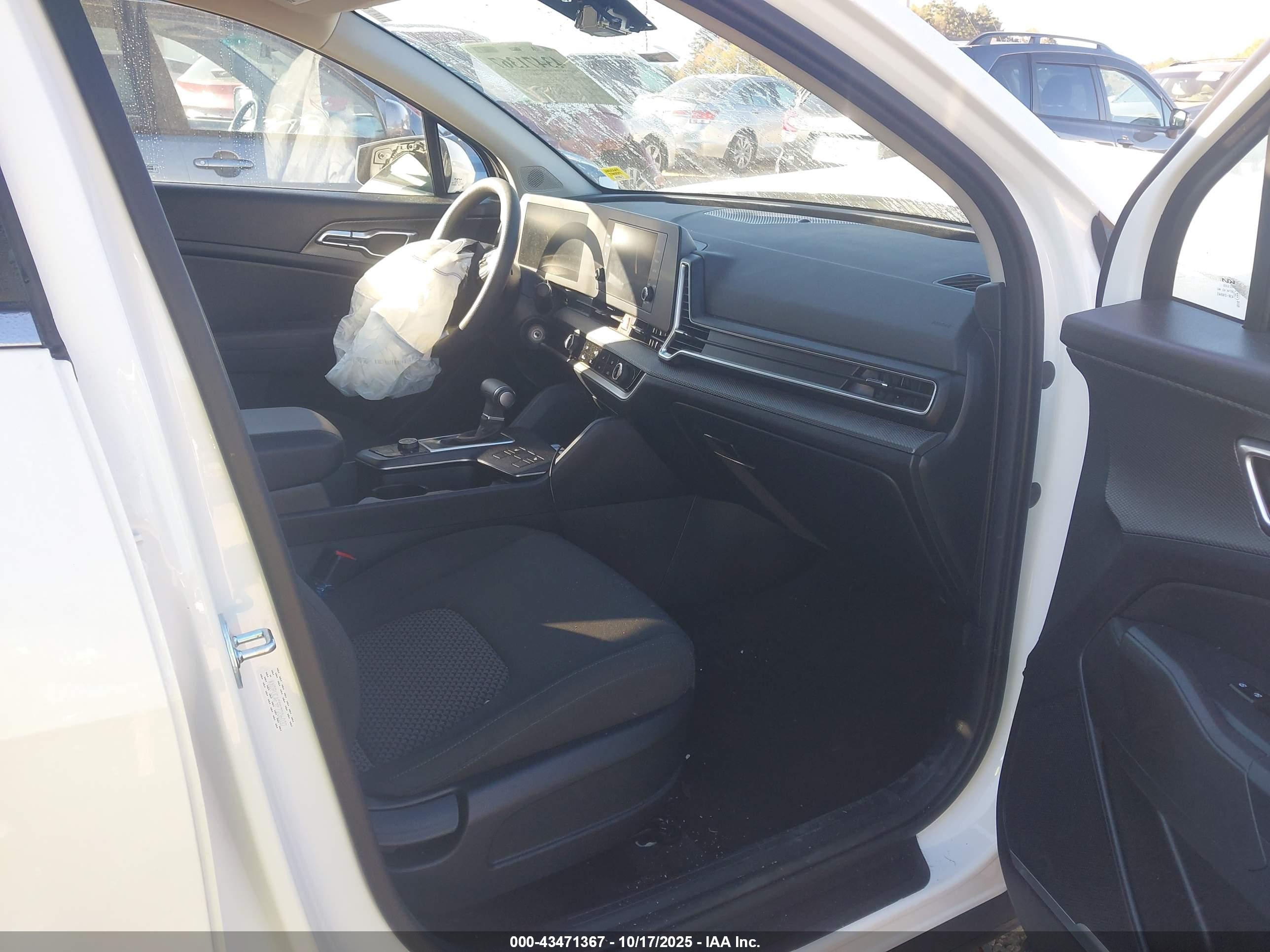 KIA SPORTAGE image 5