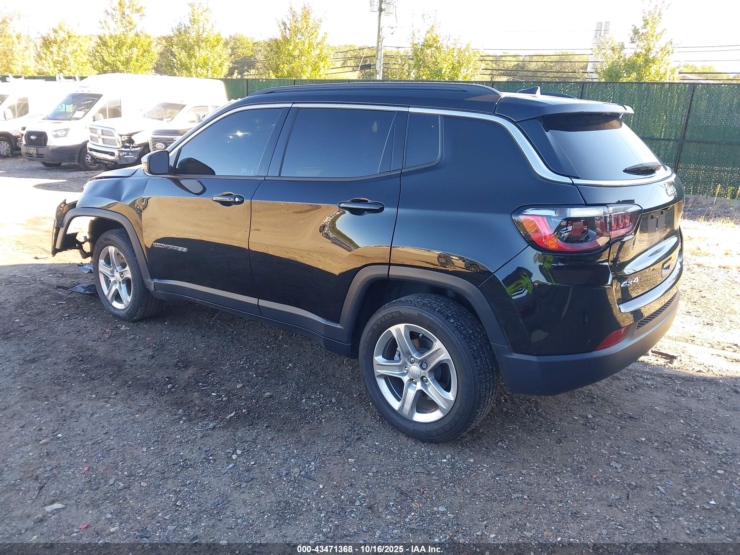 JEEP COMPASS image 3