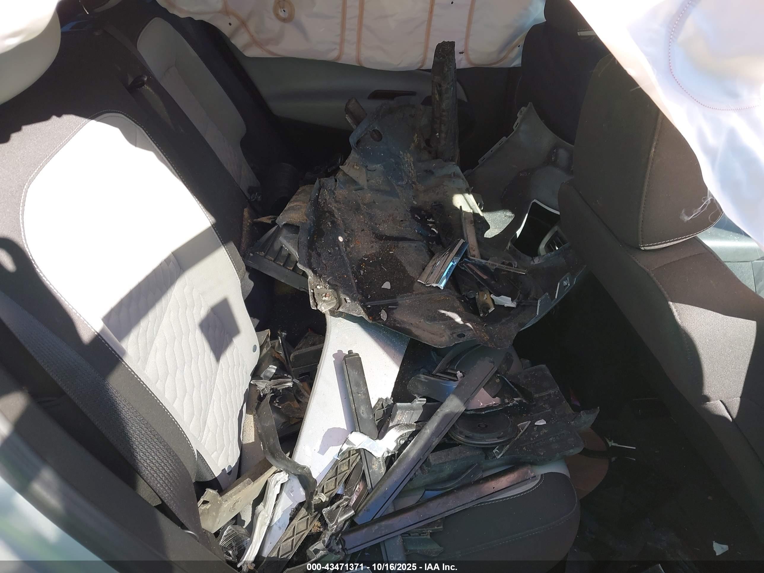 CHEVROLET EQUINOX image 8