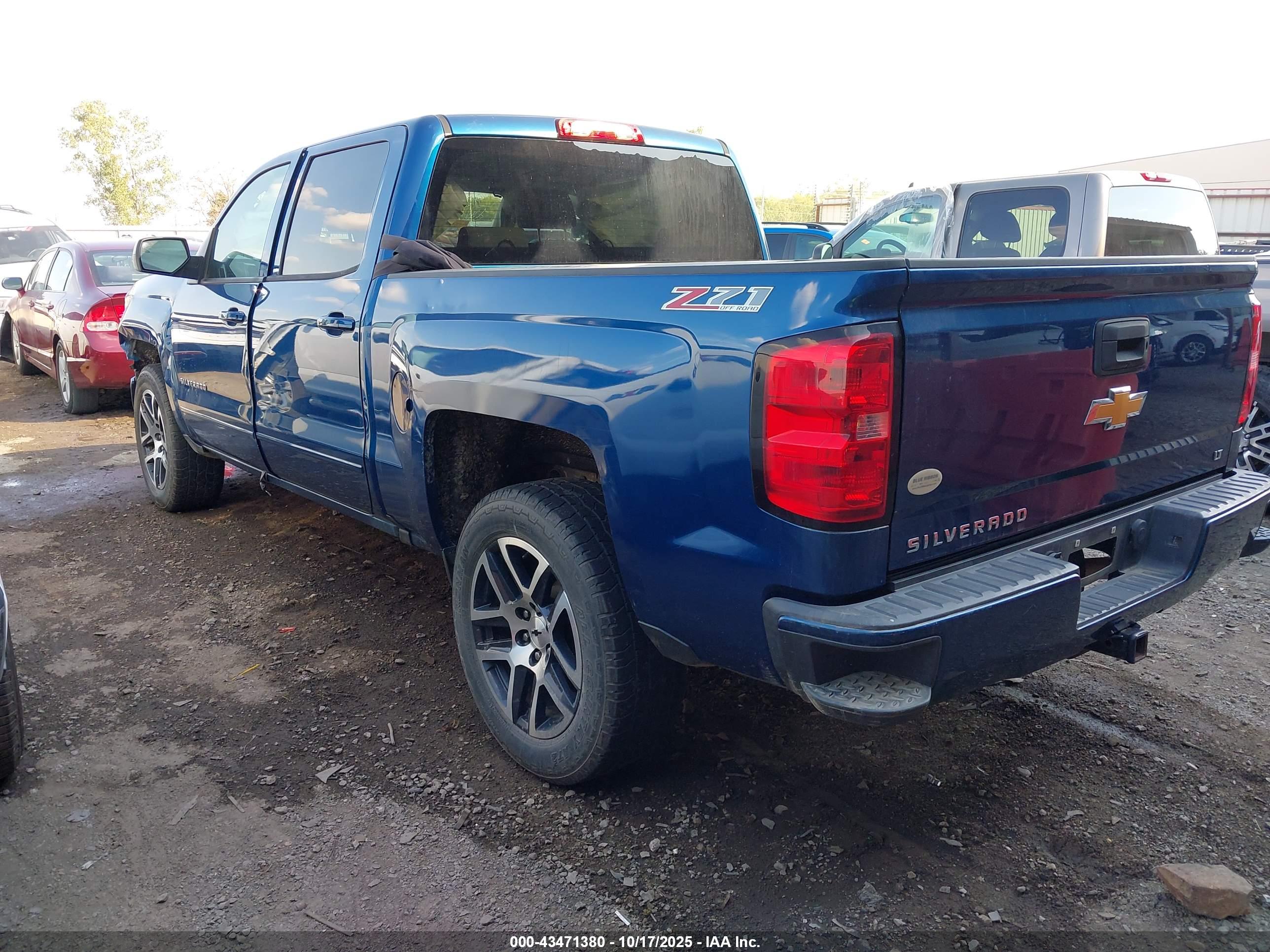 CHEVROLET SILVERADO image 3